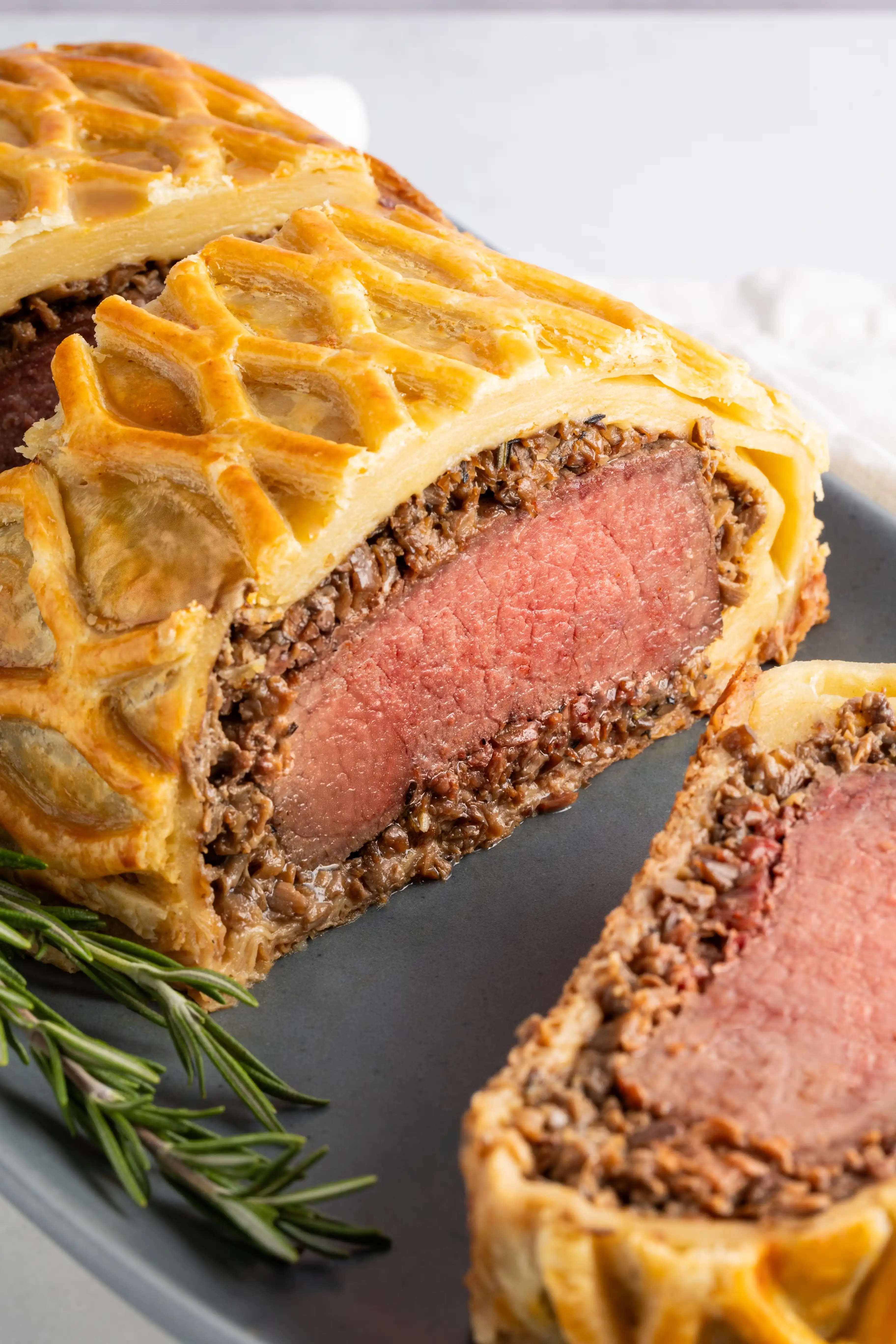 19904-family-size-beef-wellington-1.webp