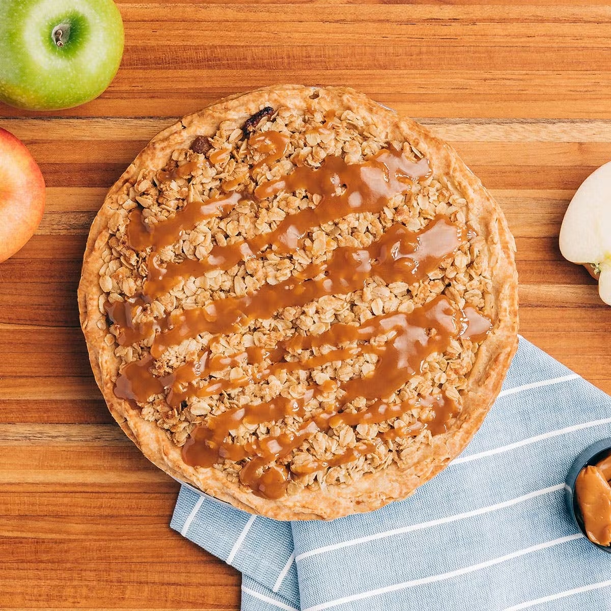 Caramel Apple Crumble Pie