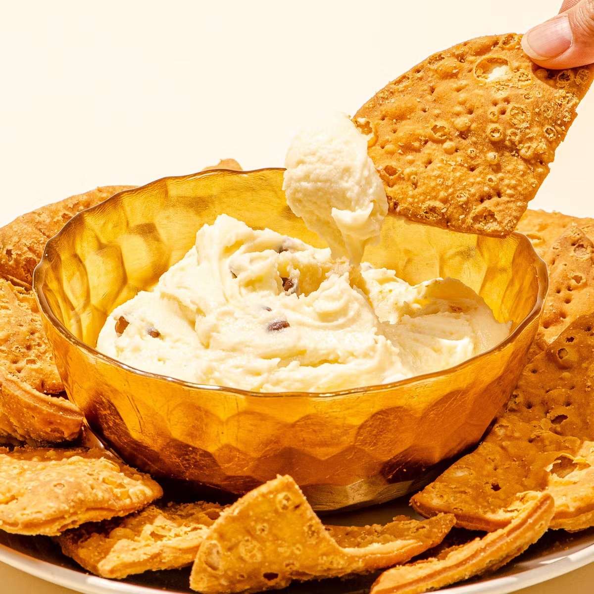 Cannoli Chips & Dip