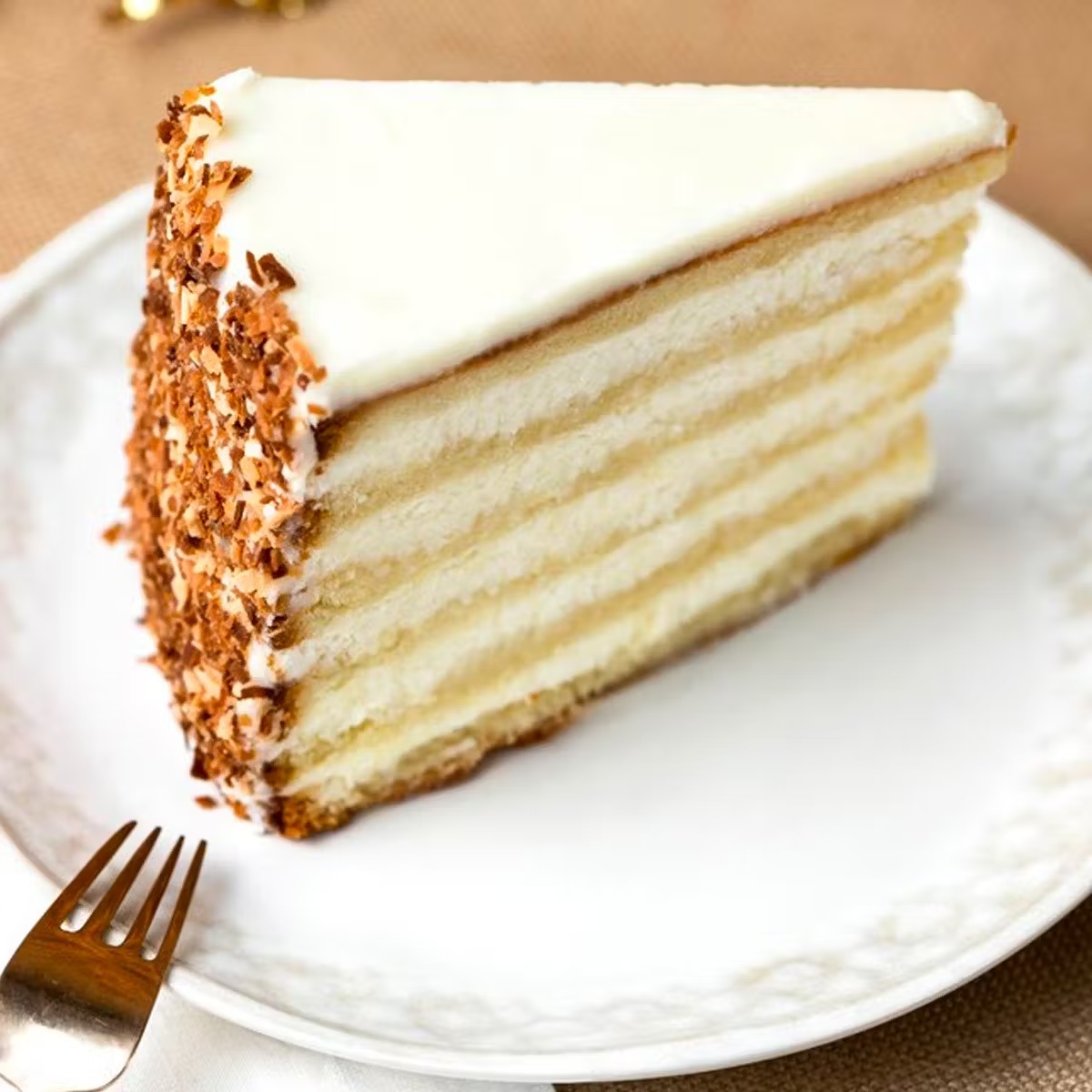 200-ultimate-coconut-cake–1.jpg