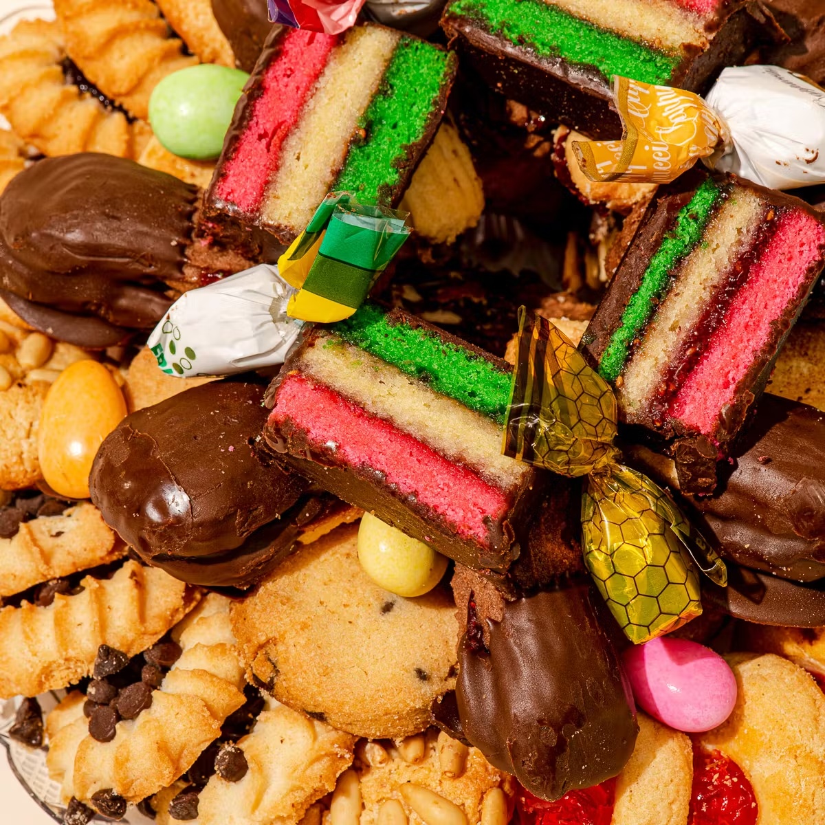 Cannoli Kit (6 Pack) + Assorted Cookie Tray (2 Lbs.) Combo