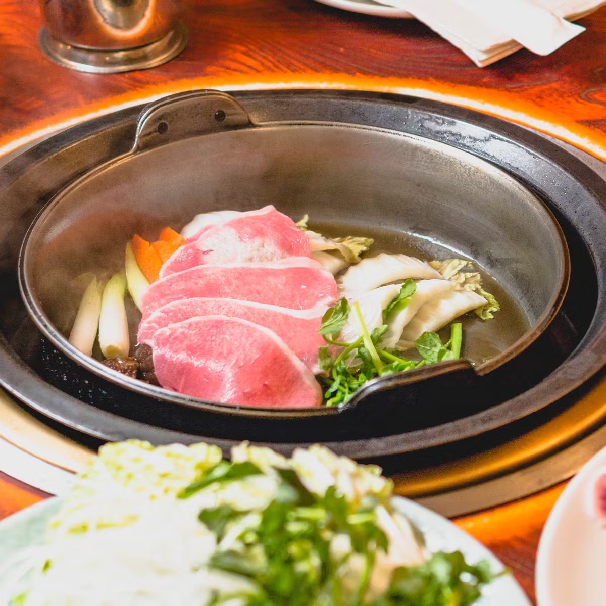 20081-berkshire-pork-sukiyaki-kit-for-4-1.jpg