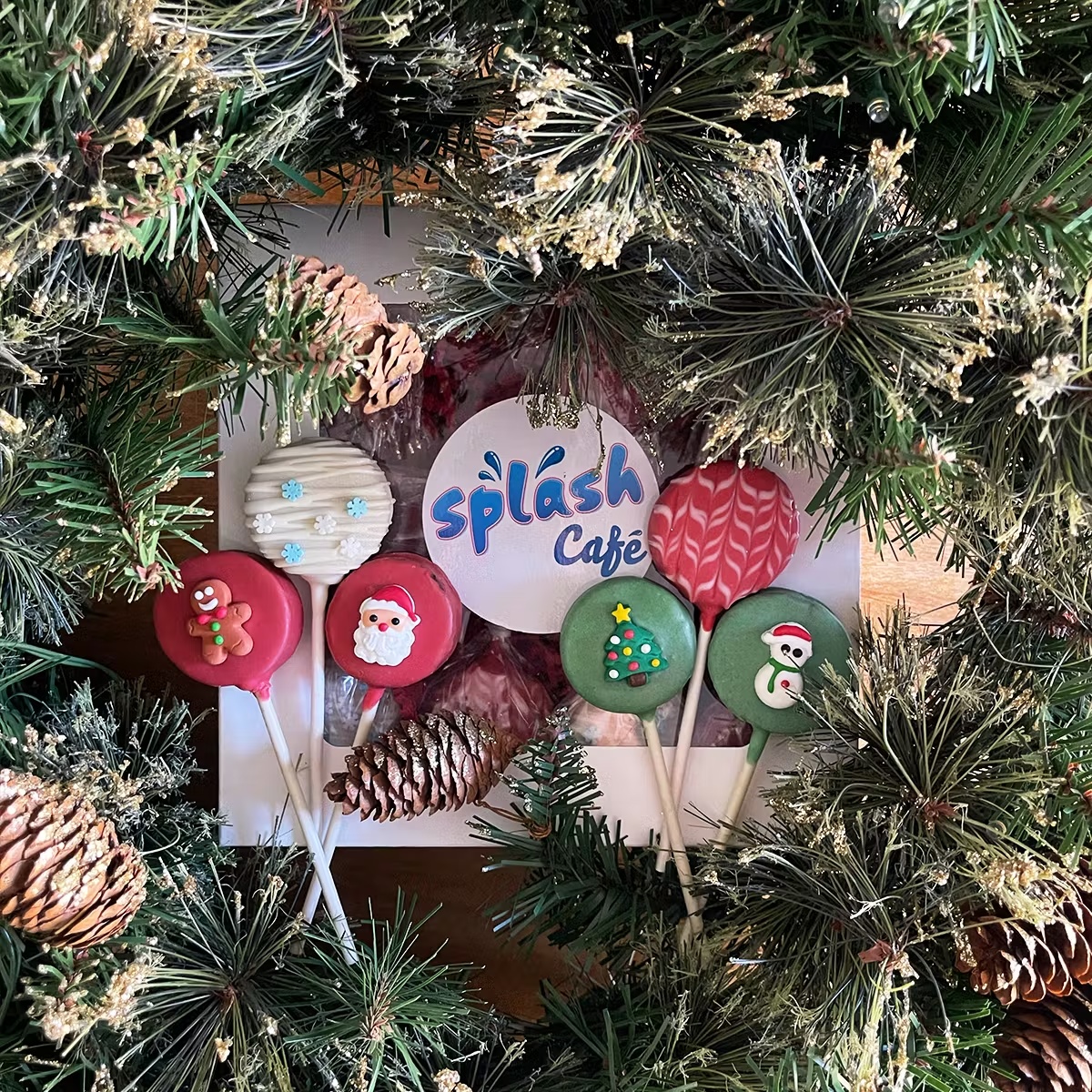 20285-christmas-cake-pops-12-pack-1.jpg