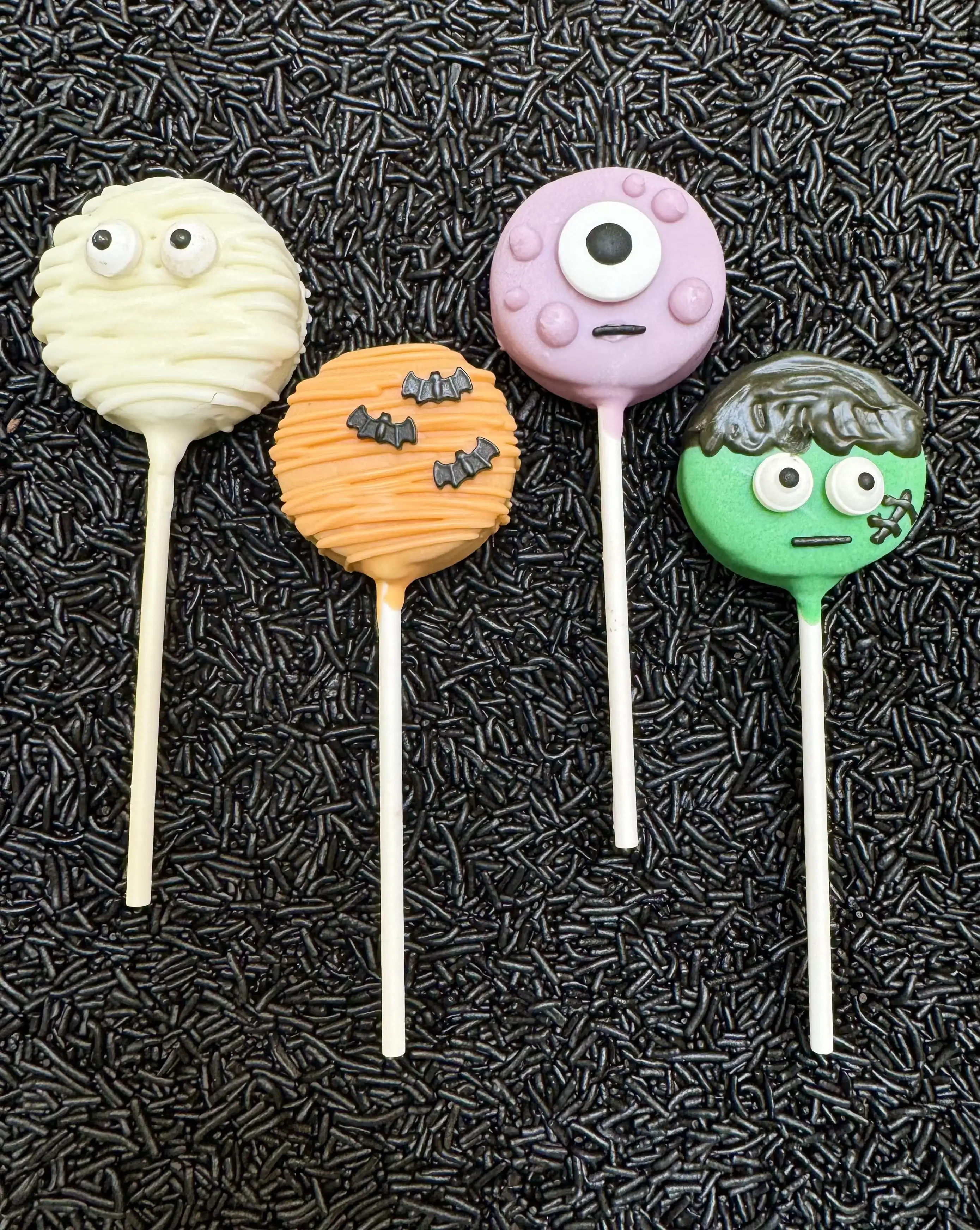 Halloween Cake Pops - 12 Pack
