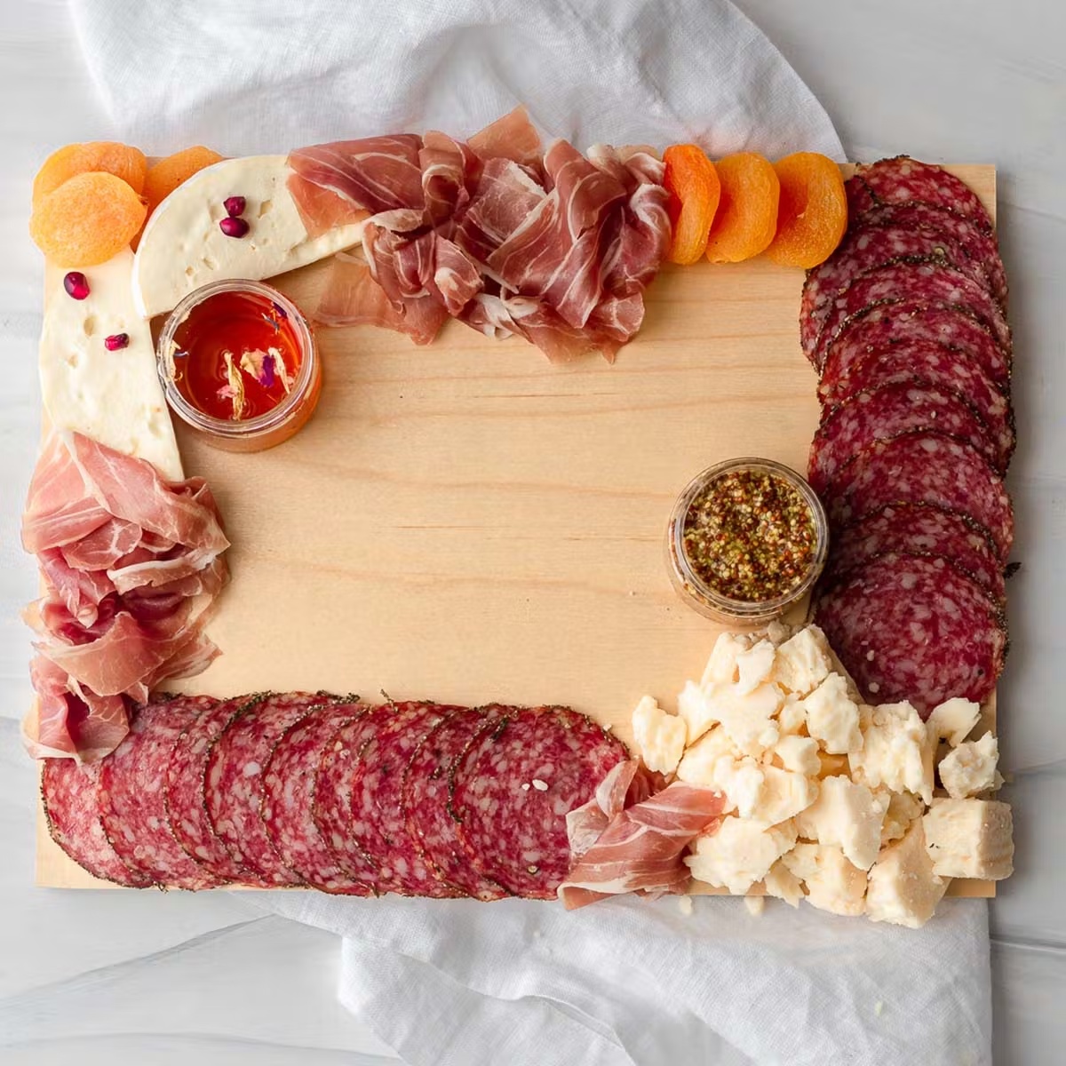 20294-cheese-charcuterie-board-kit-for-6-8-1.jpg