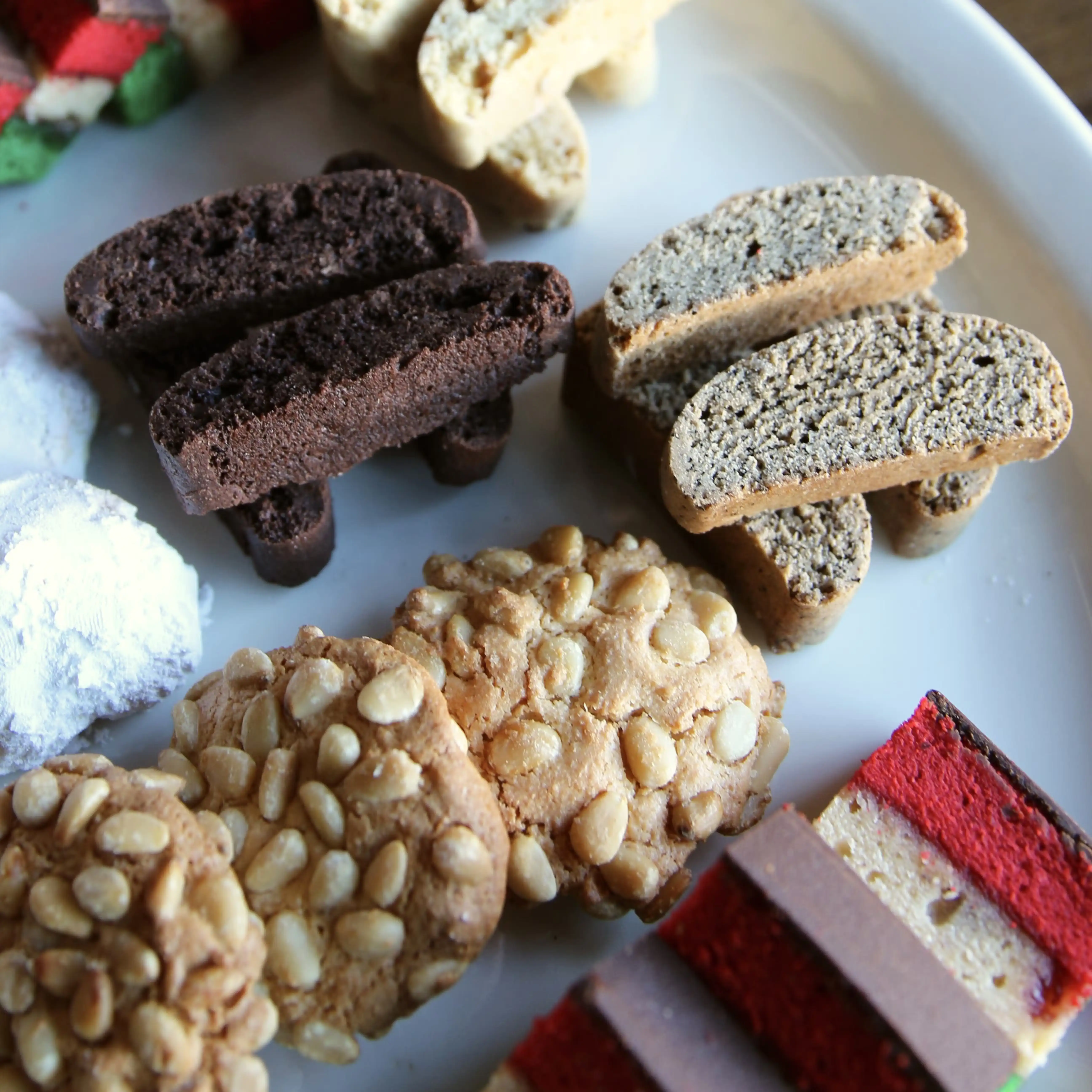 20344-italian-cookie-box-1.jpg