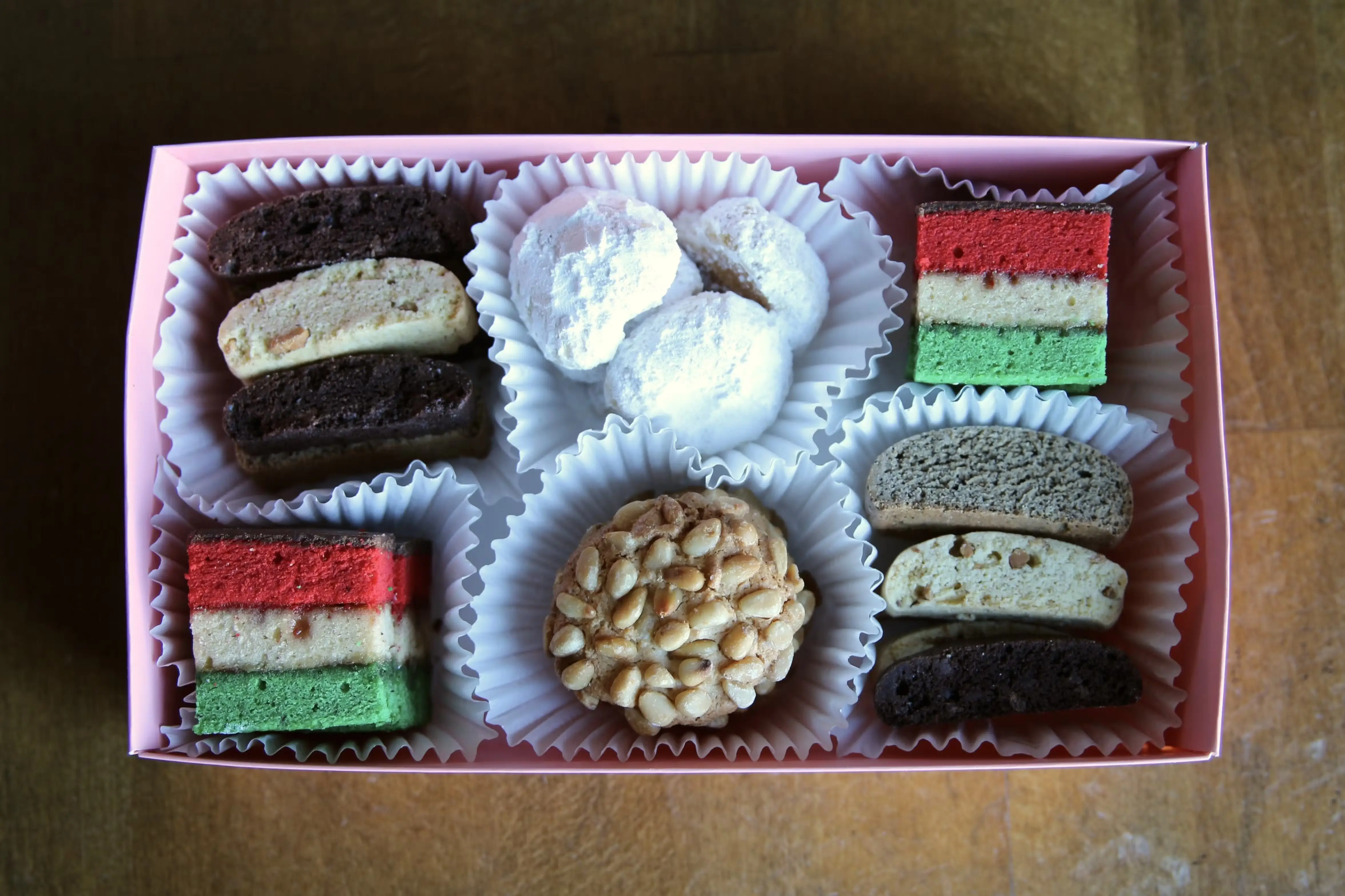 20344-italian-cookie-box-1.jpg