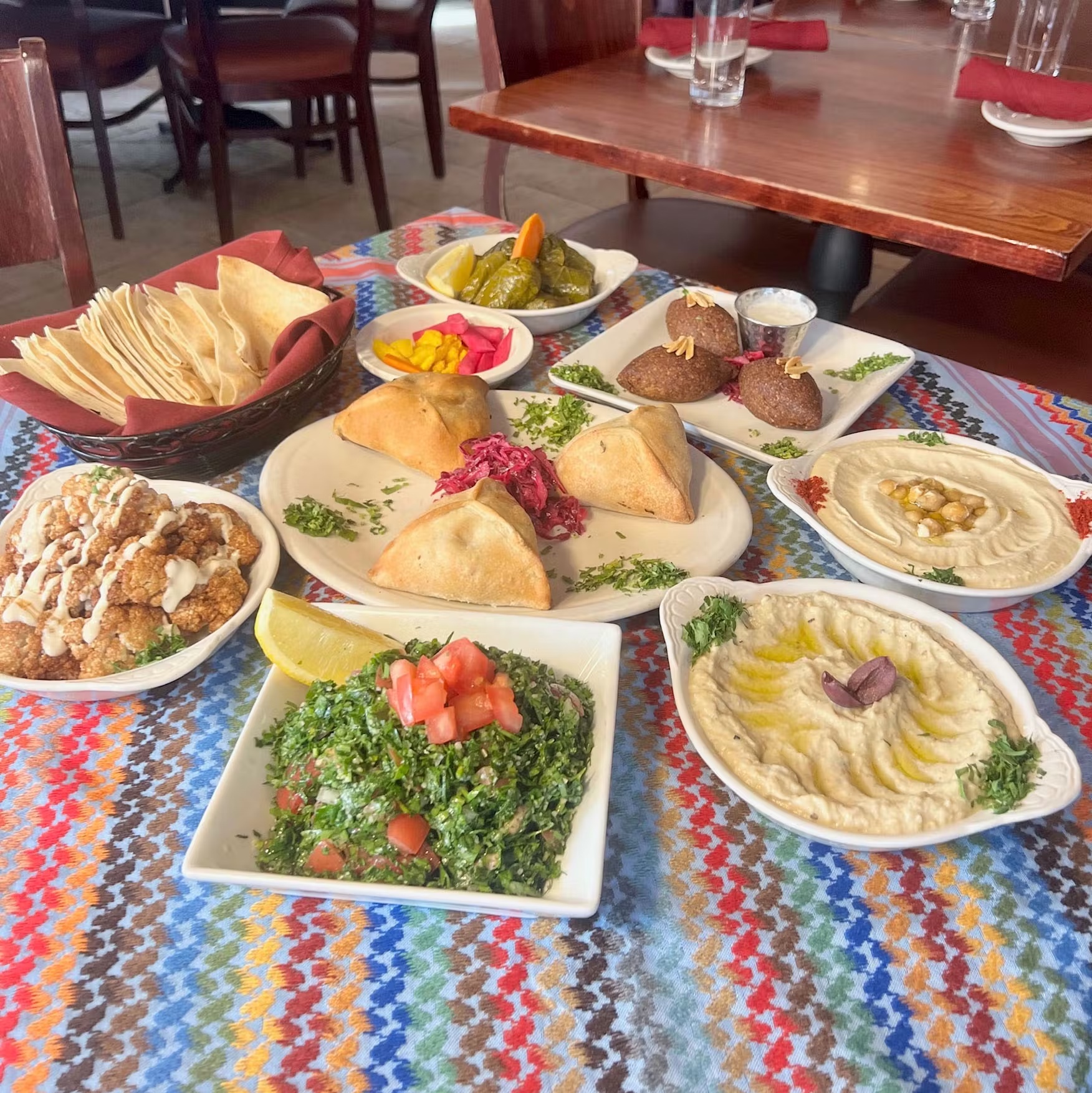 Best of Tanoreen Mezze Sampler Kit for 4-6