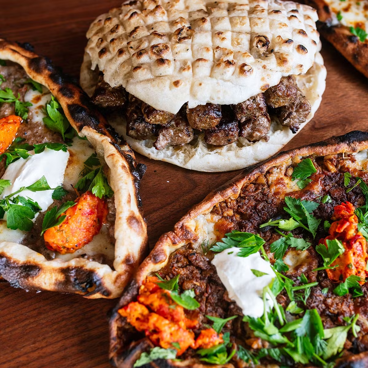 Signature Sampler Box: "Pide"+"Cevapi" for 6-8