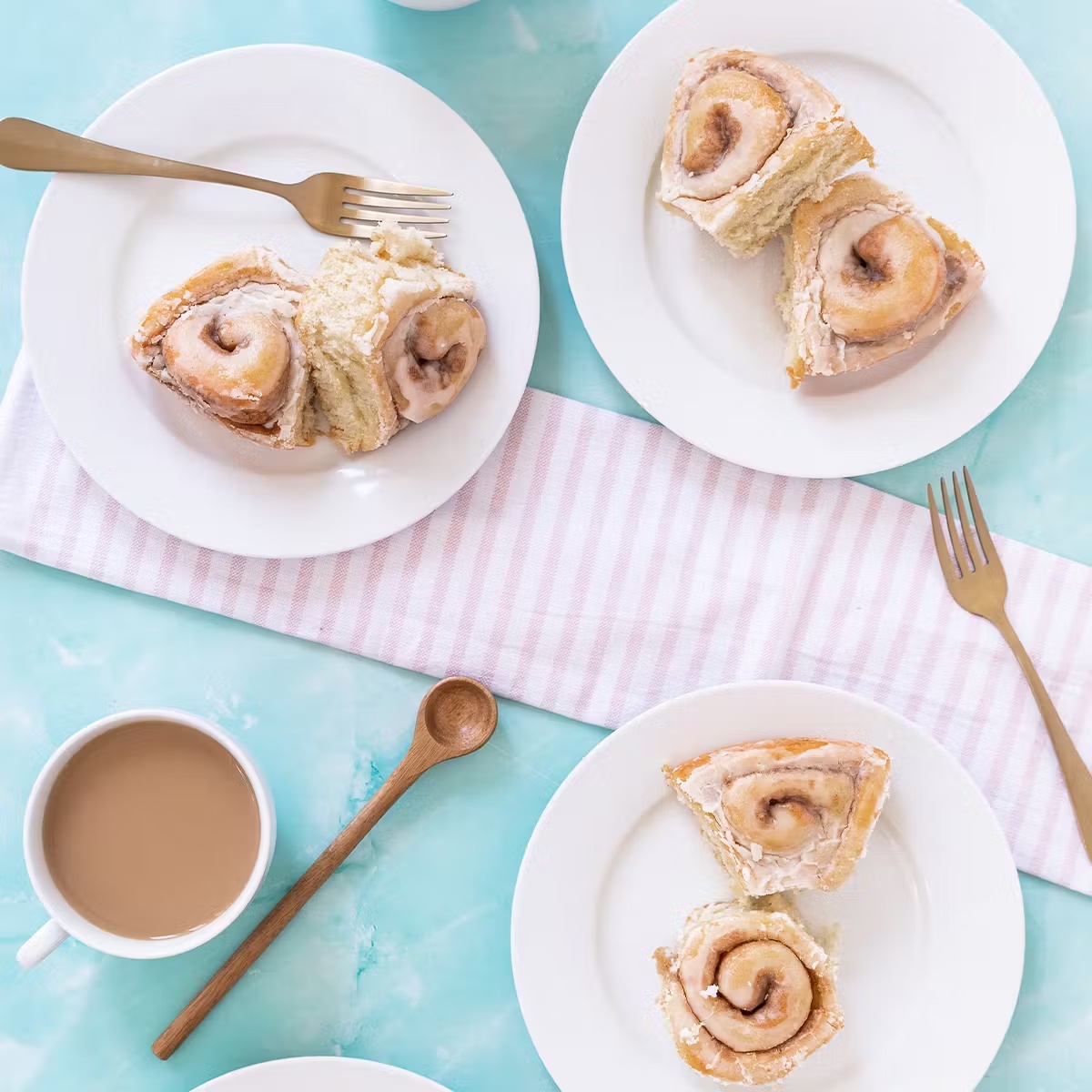 2065-cinnamon-rolls-2-pack-1.jpg