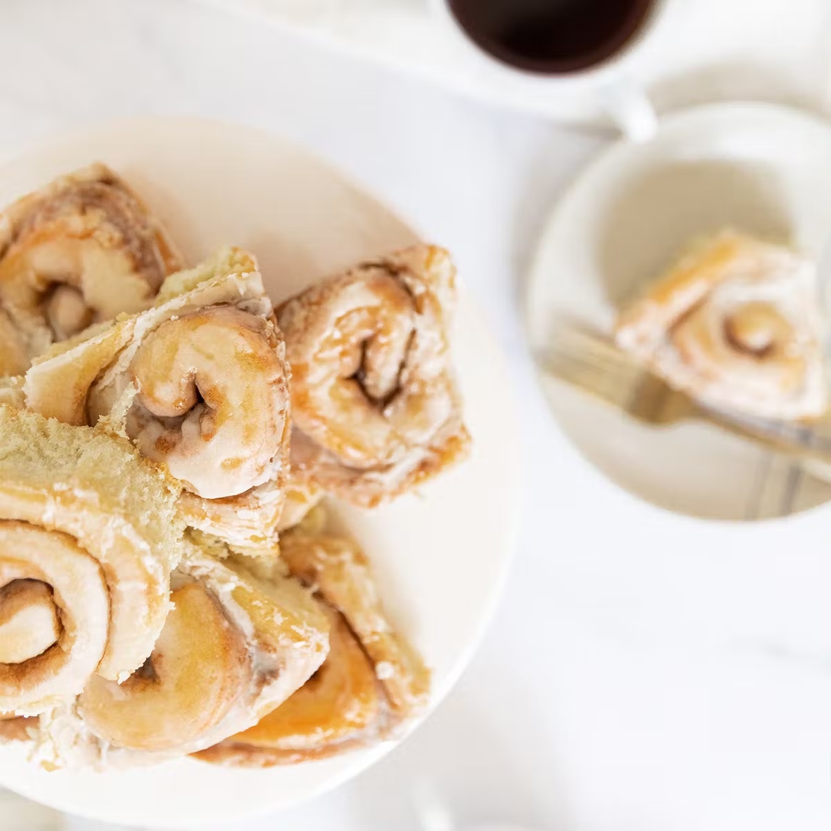 2069-cinnamon-dinner-rolls-2-pack-1.jpg
