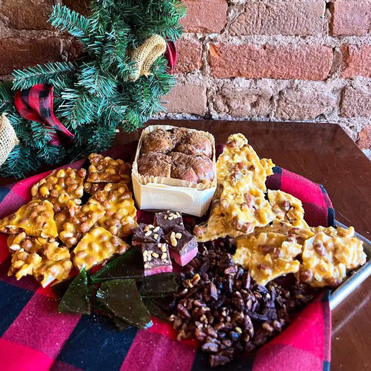 Holiday Sweets Sampler Box for 4