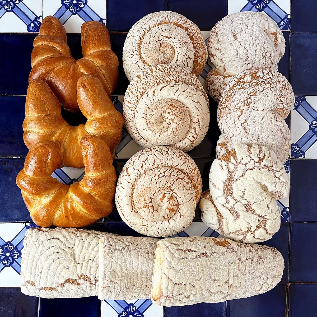 "Pan Grande" Sweet Bread Sampler - 12 Pack
