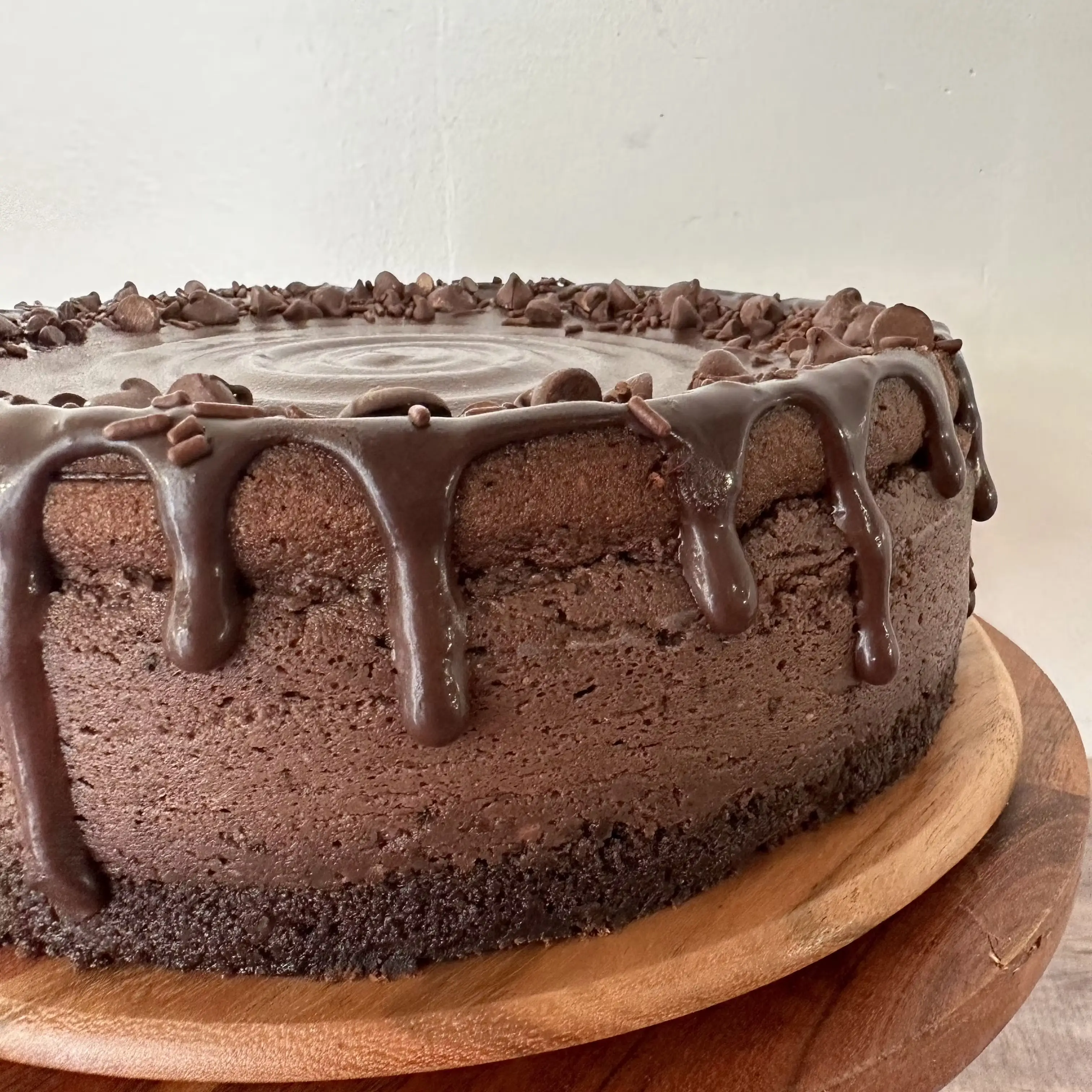 21218–triple-chocolate-love-affair-chocolate-cheesecake-1.webp