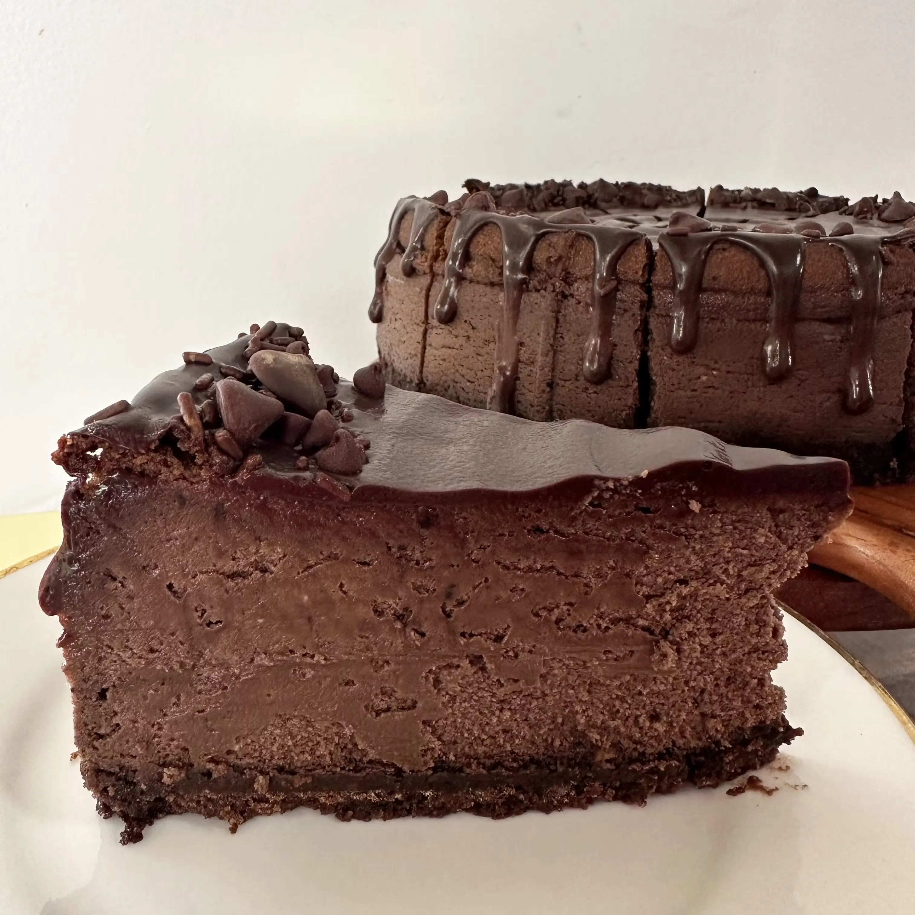 21218–triple-chocolate-love-affair-chocolate-cheesecake-1.webp