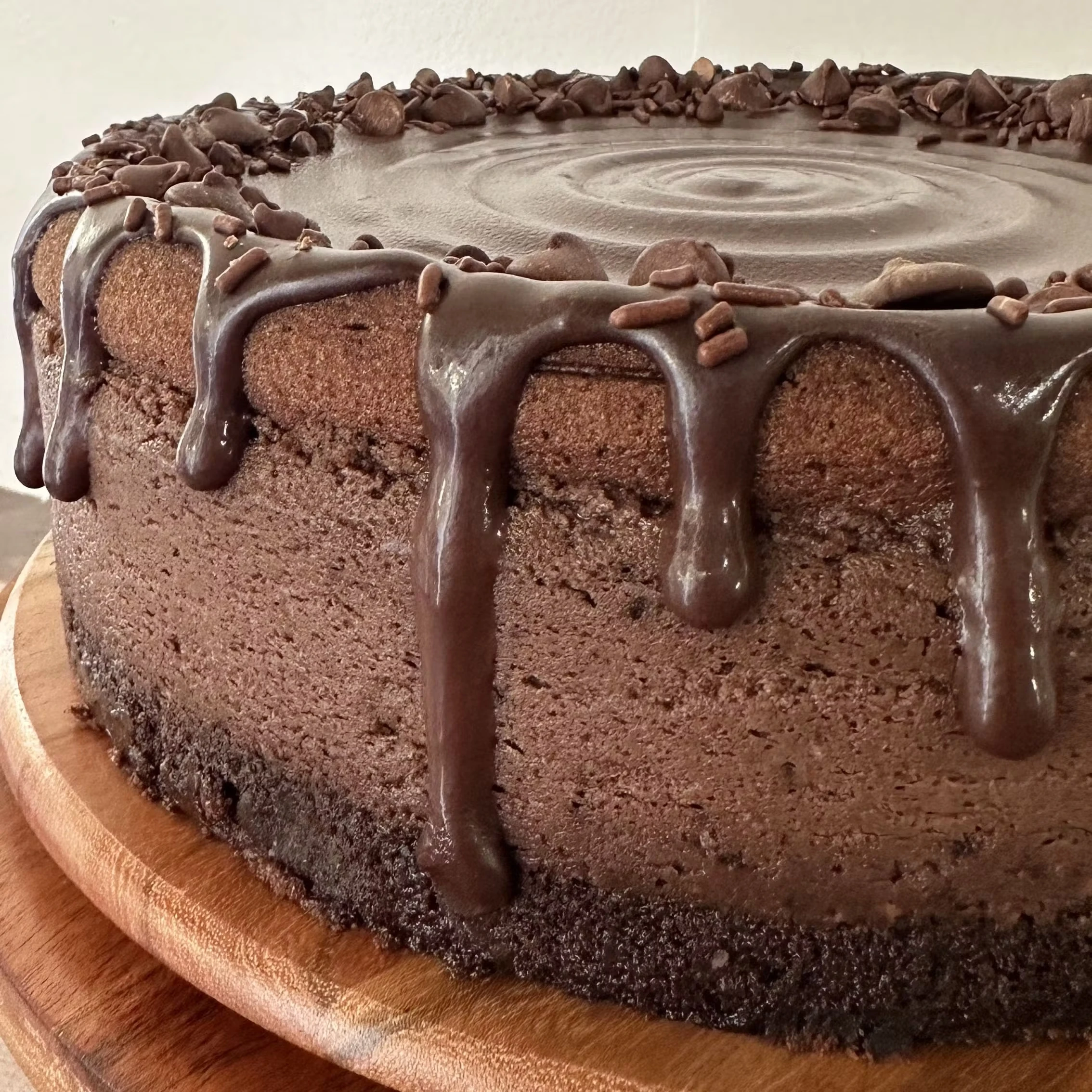 21218–triple-chocolate-love-affair-chocolate-cheesecake-1.webp