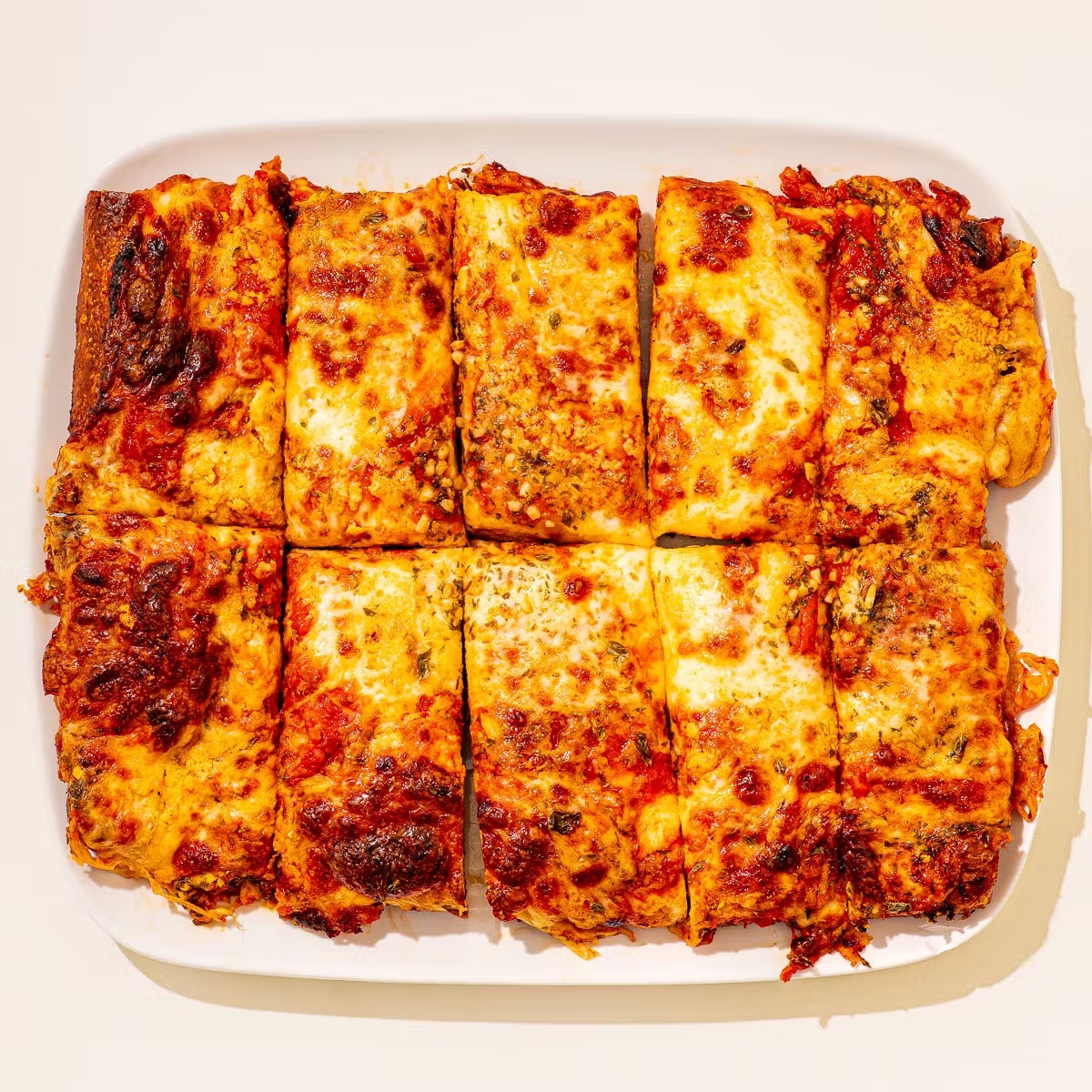 21502-garlic-butter-sicilian-style-pizza-4-pack-1.jpg