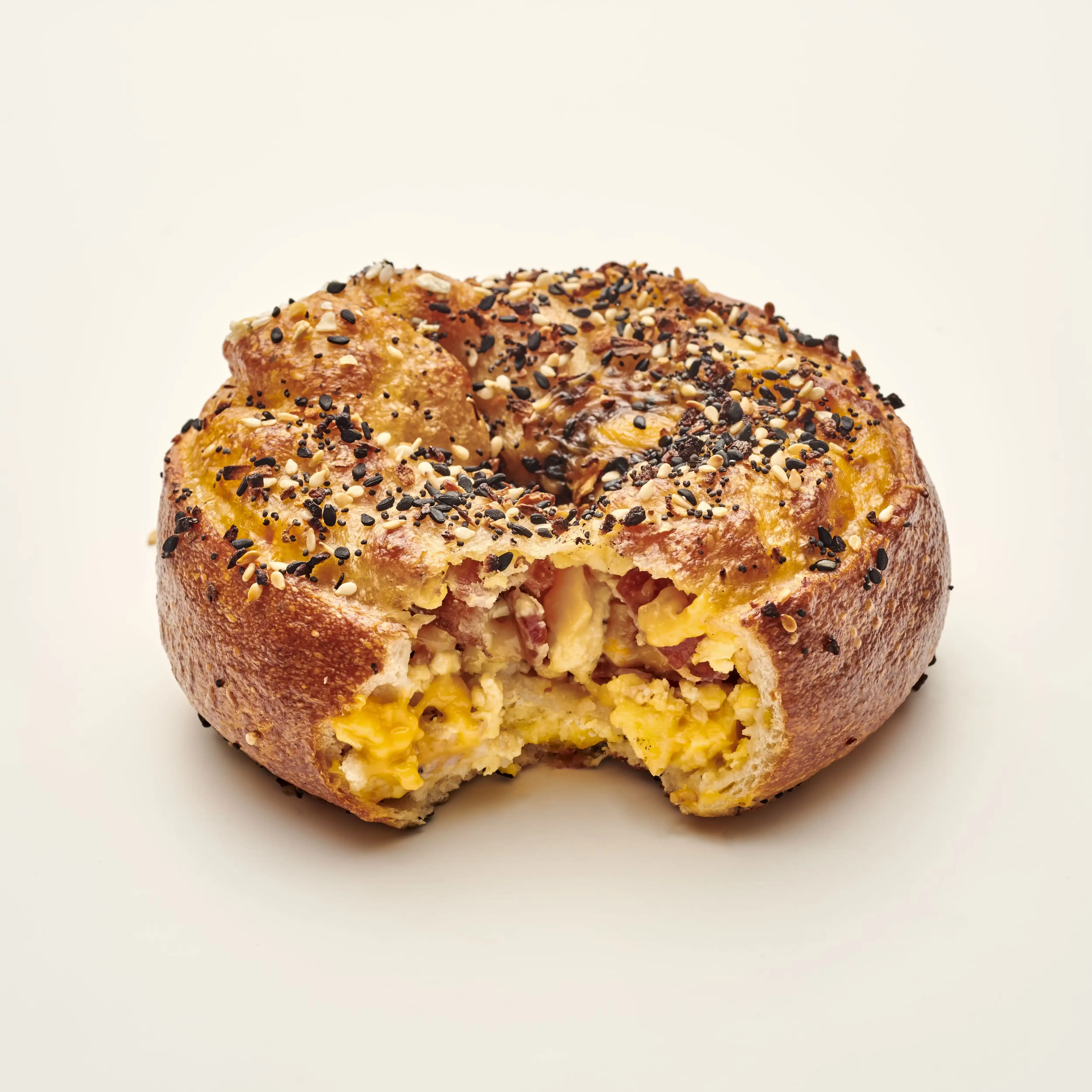 21801-bacon-egg-cheese-stuffed-bagels-6-pack-1.webp