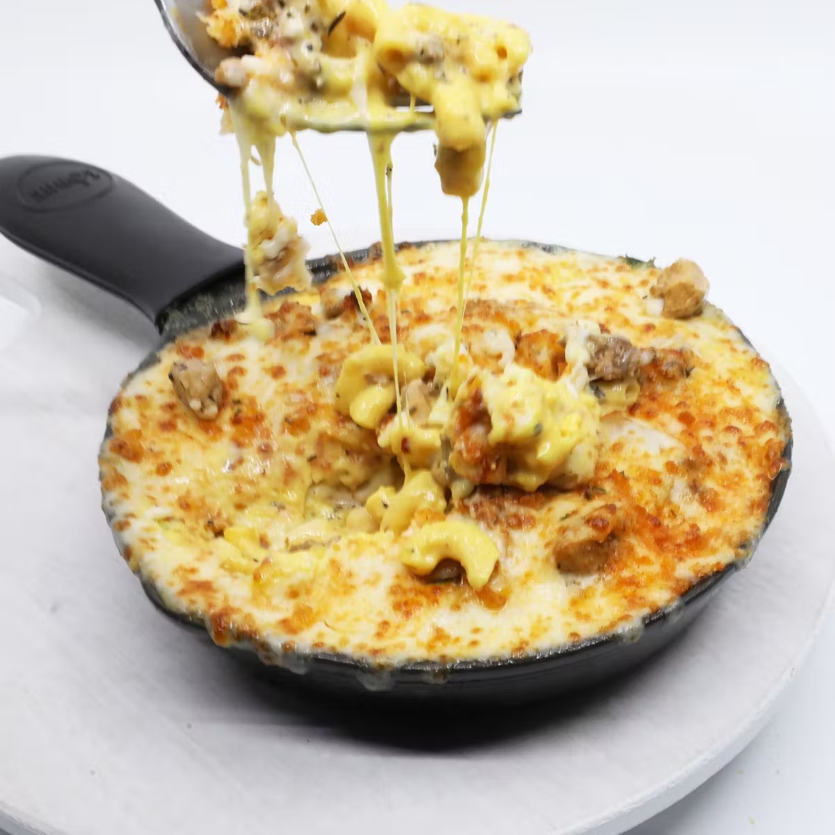 Jerk Chicken Mac & Cheese For 4-6