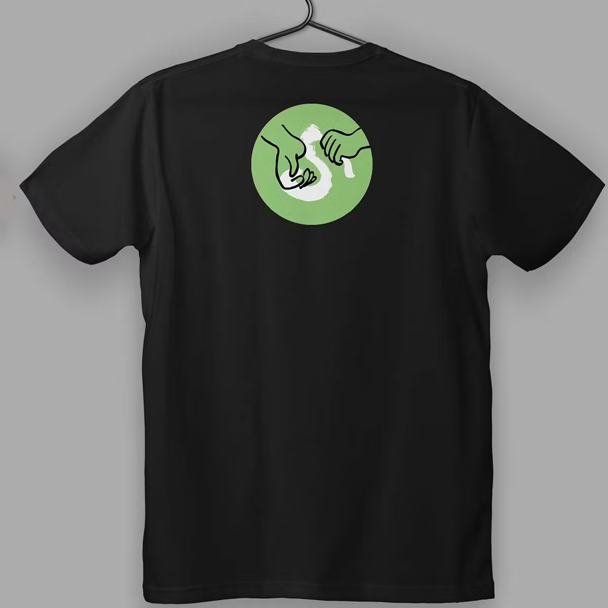 Logo "Est. 2002" T-Shirt