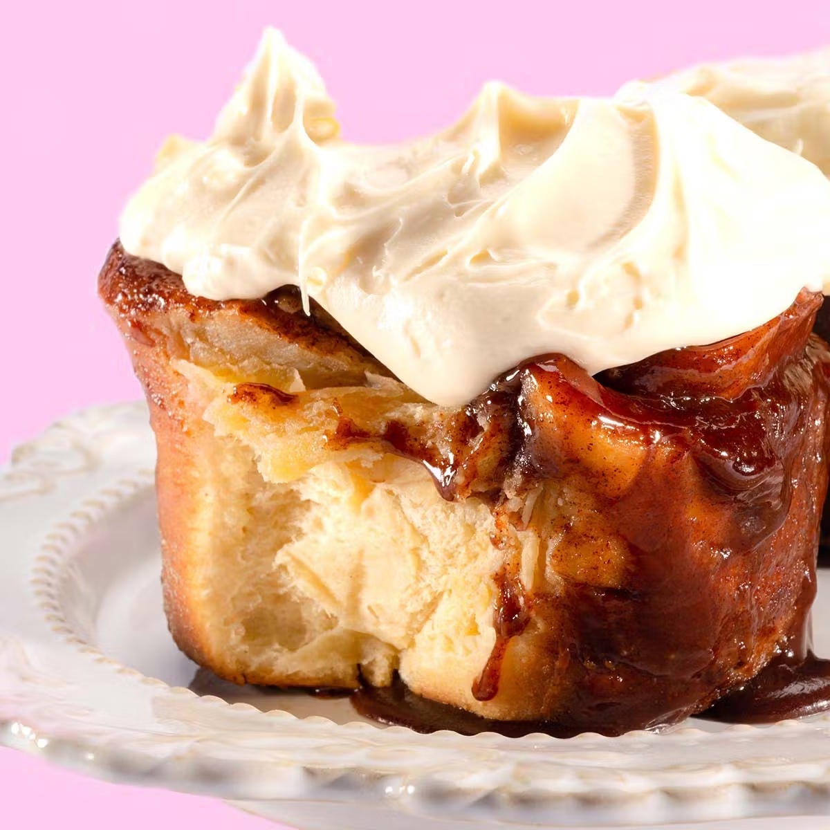 Giant Cinnamon Rolls - Buy 4 Get 4 FREE
