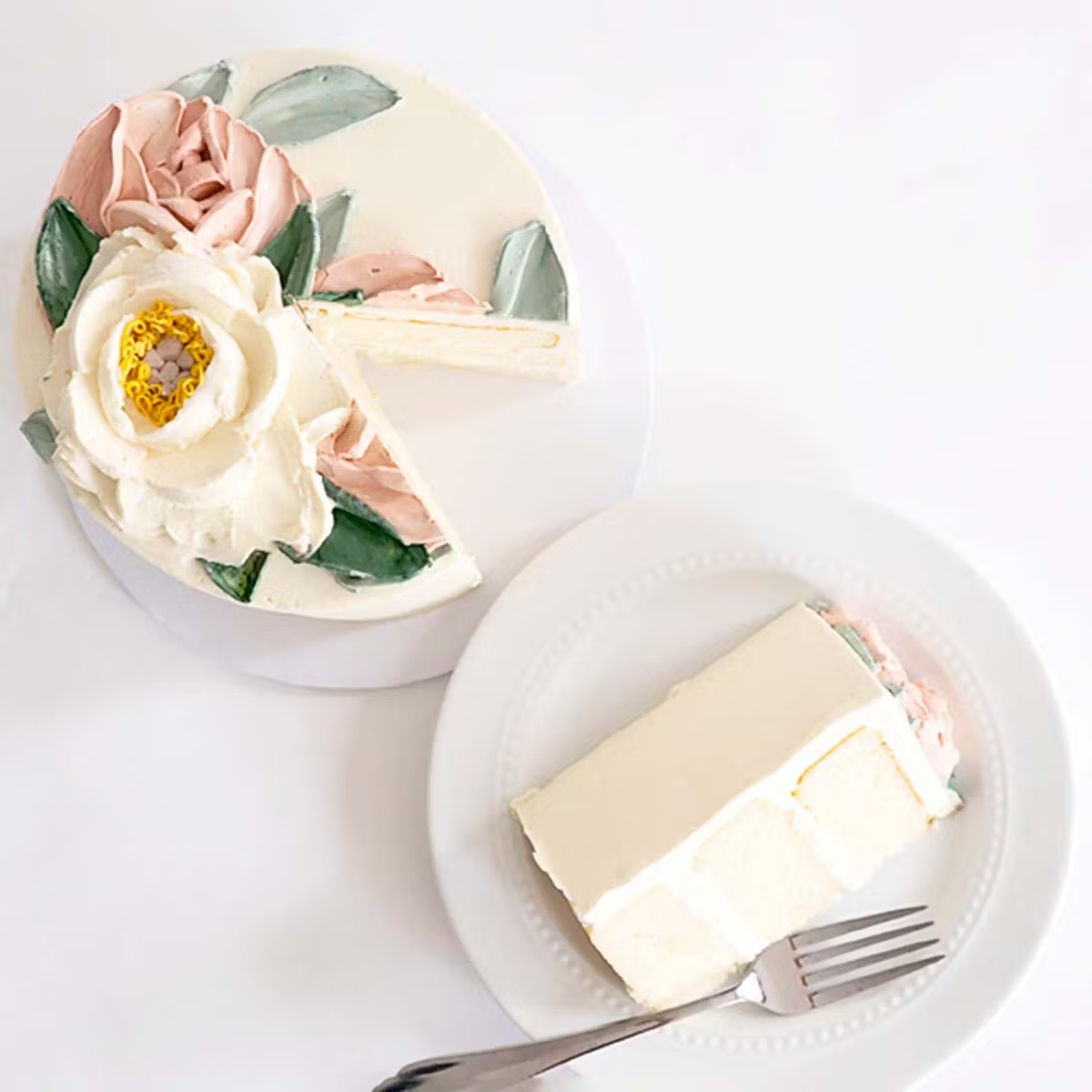 Floral Decorated Vanilla Cake