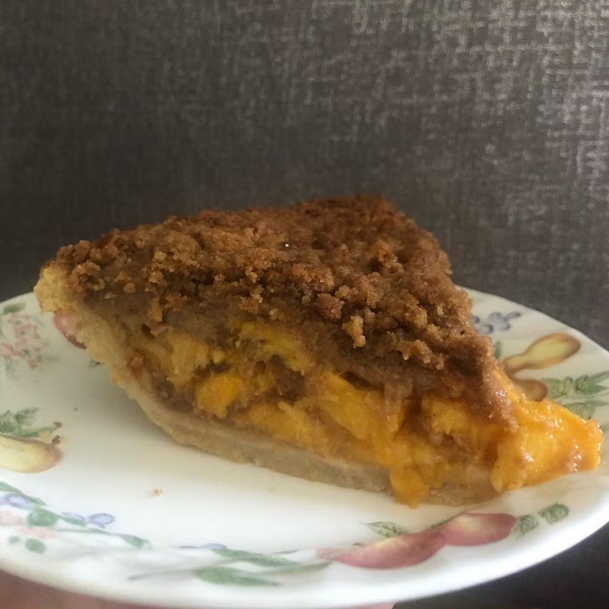 Peach Crumb Pie