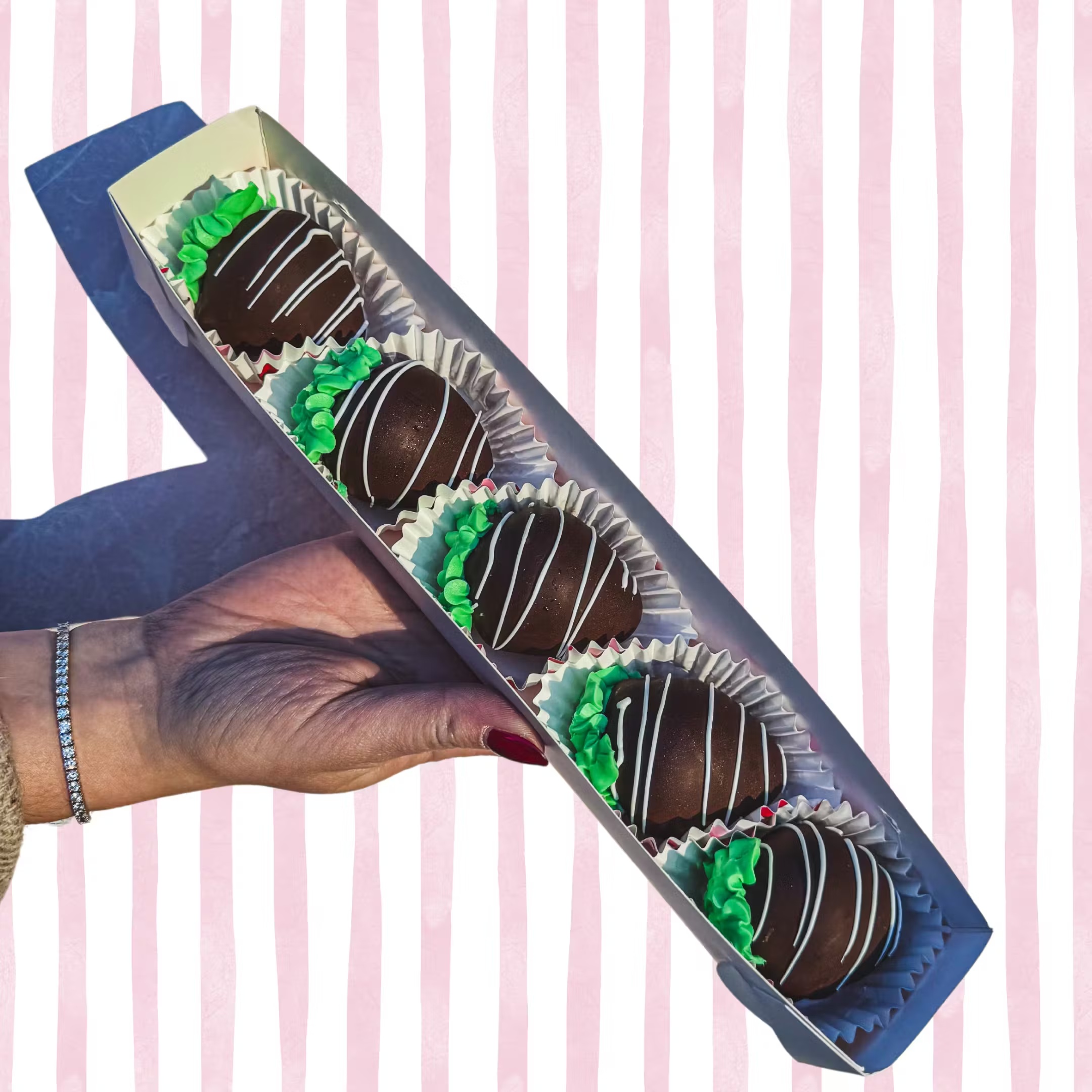 "Chocolate Covered Strawberries" Ice Cream Bites - 5 Pack