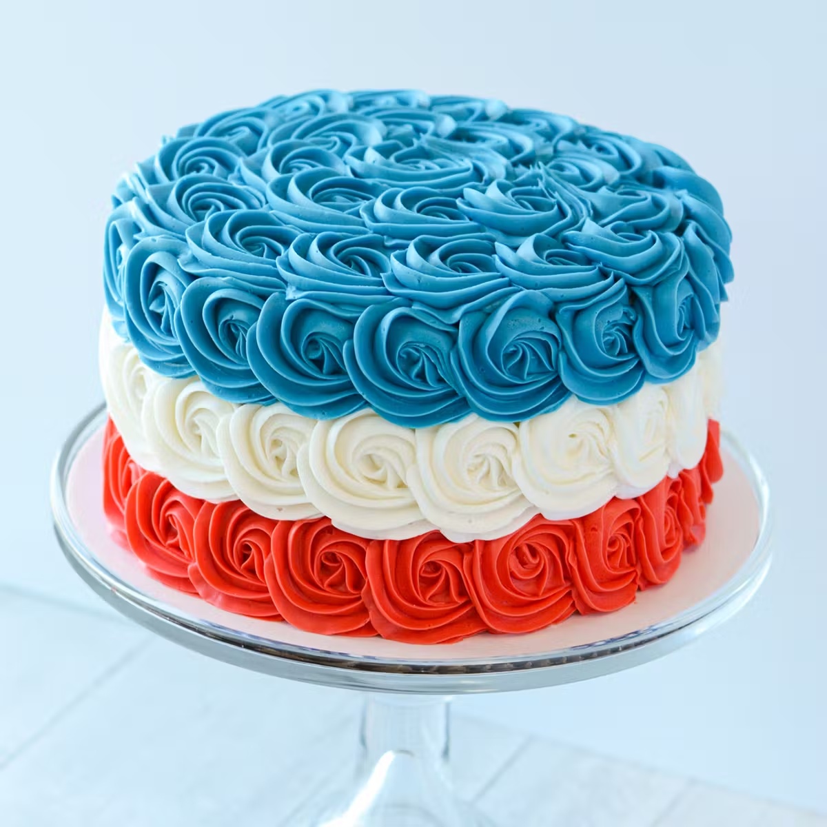 Red, White, & Blue OmbrÃ© Cake
