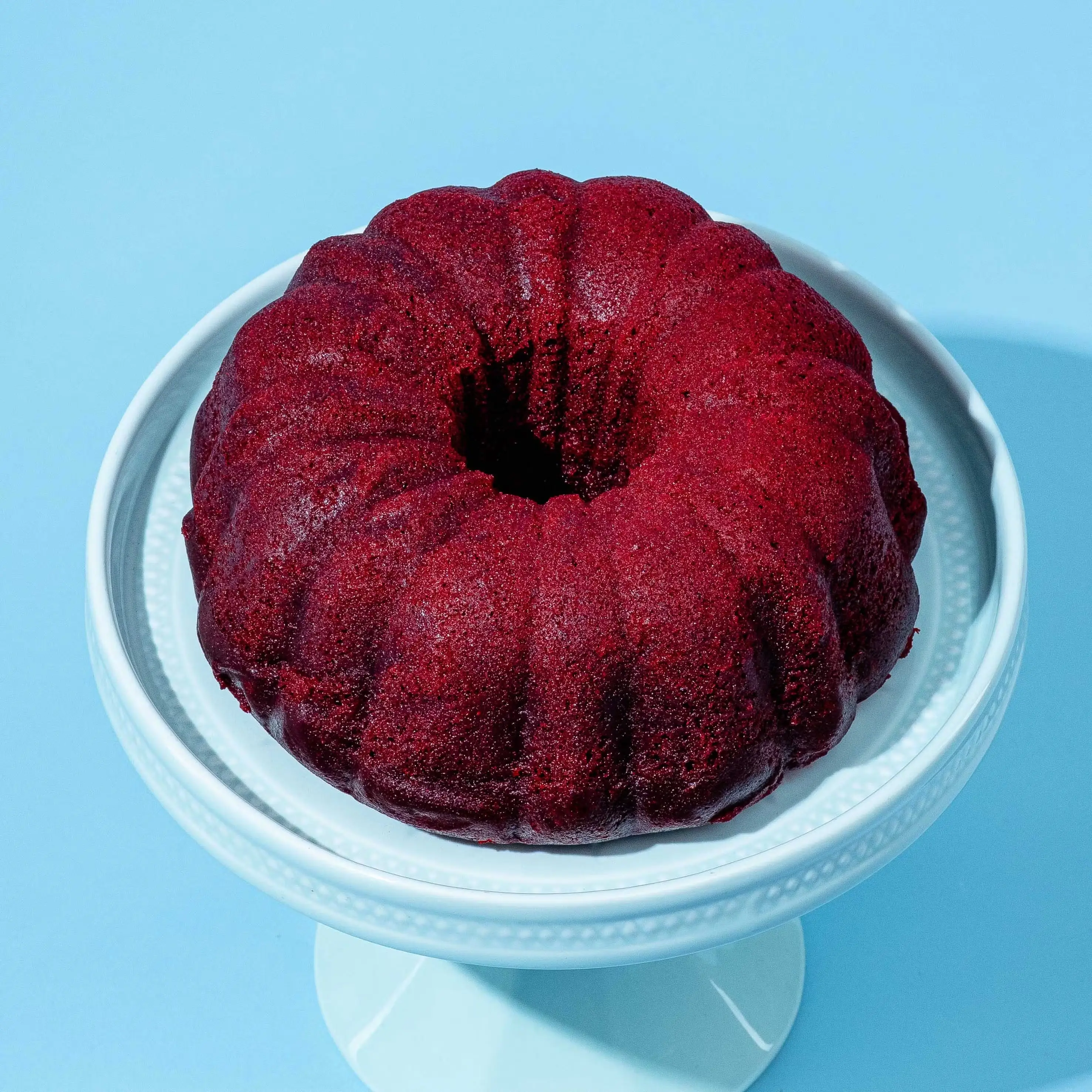 2258-red-velvet-rum-cake-1.webp