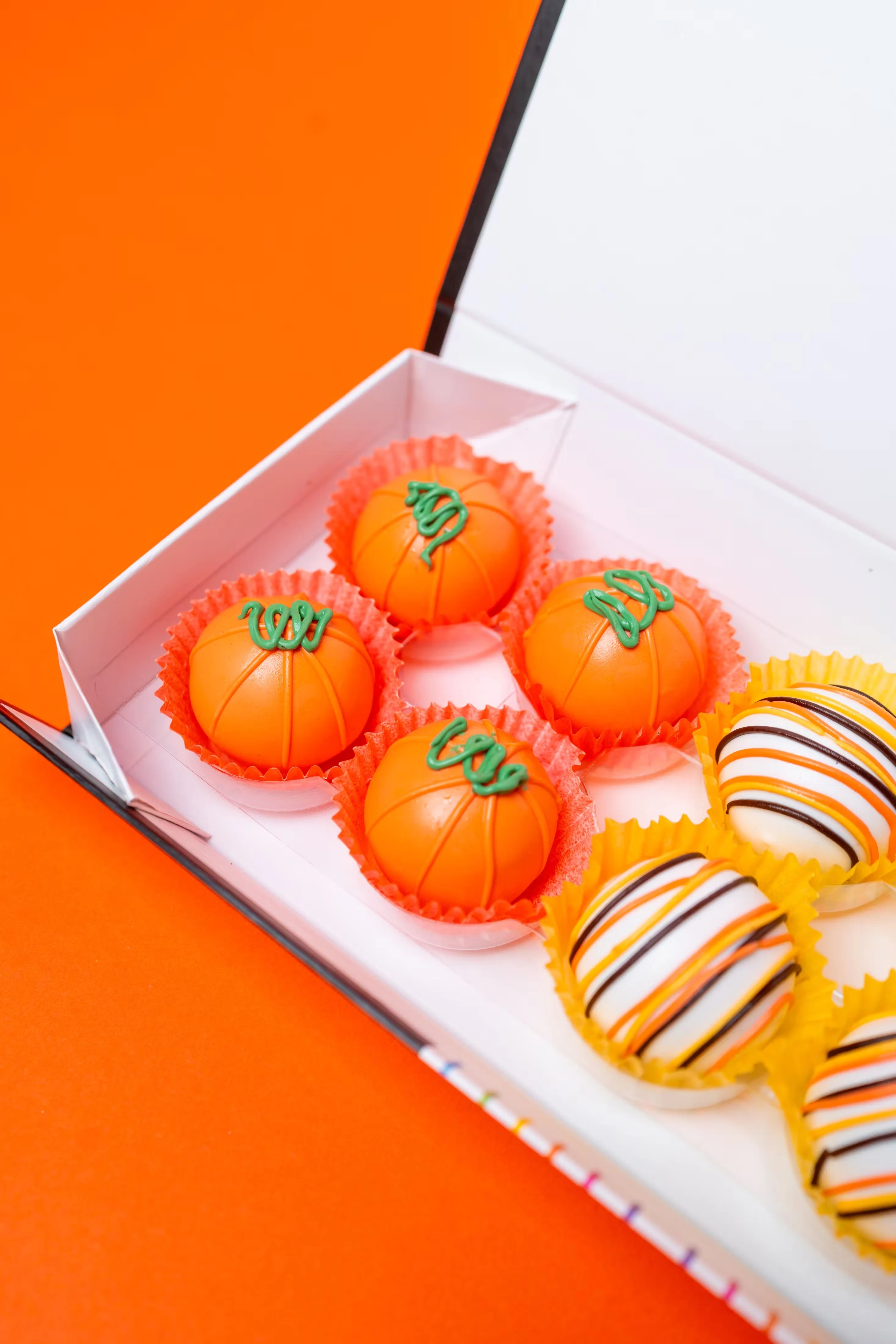 23064-thanksgiving-cake-balls-1.webp