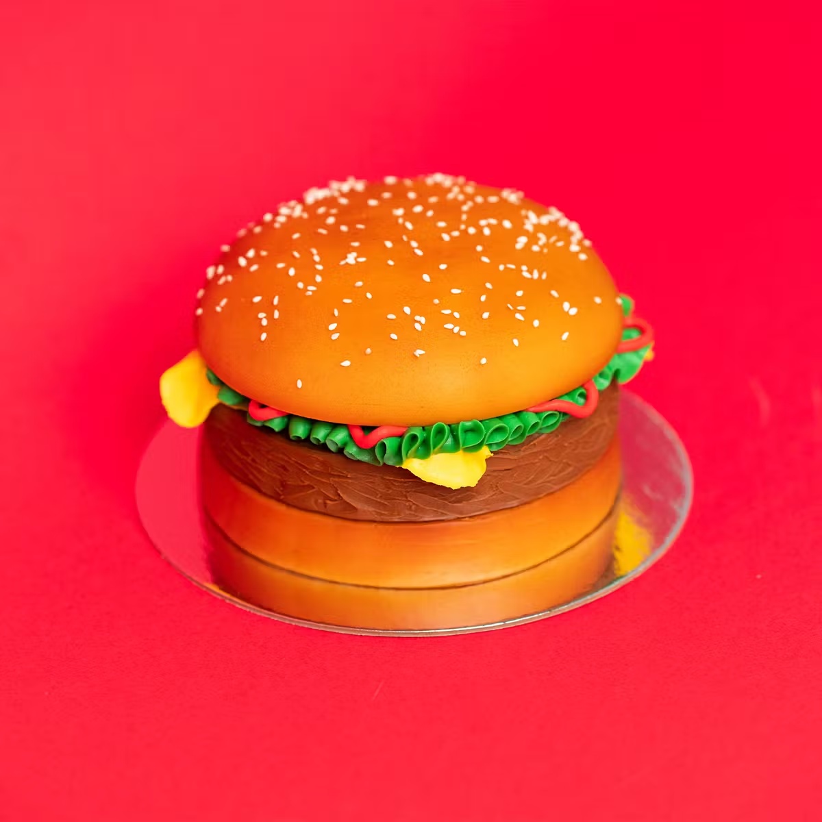 "Family-Size" Burger Cake