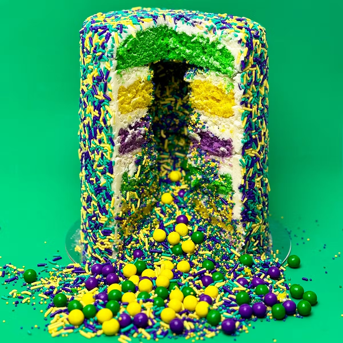 Mardi Gras Vanilla ExplosionÂ® Cake