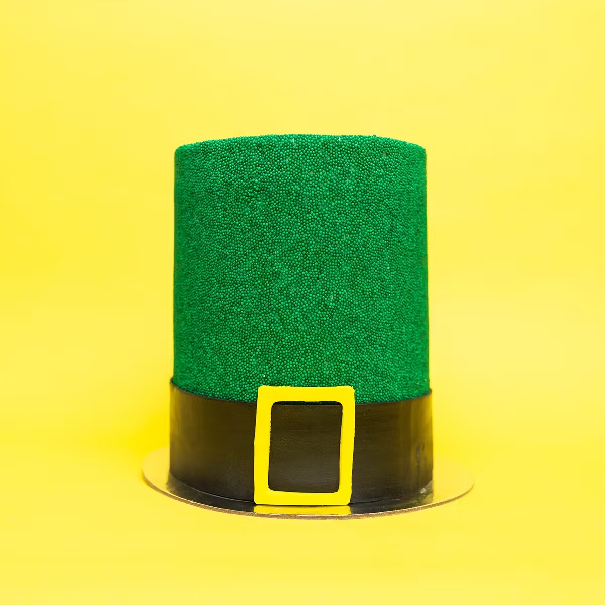 23183-st-patrick-s-day-hat-explosion-cake-1.jpg