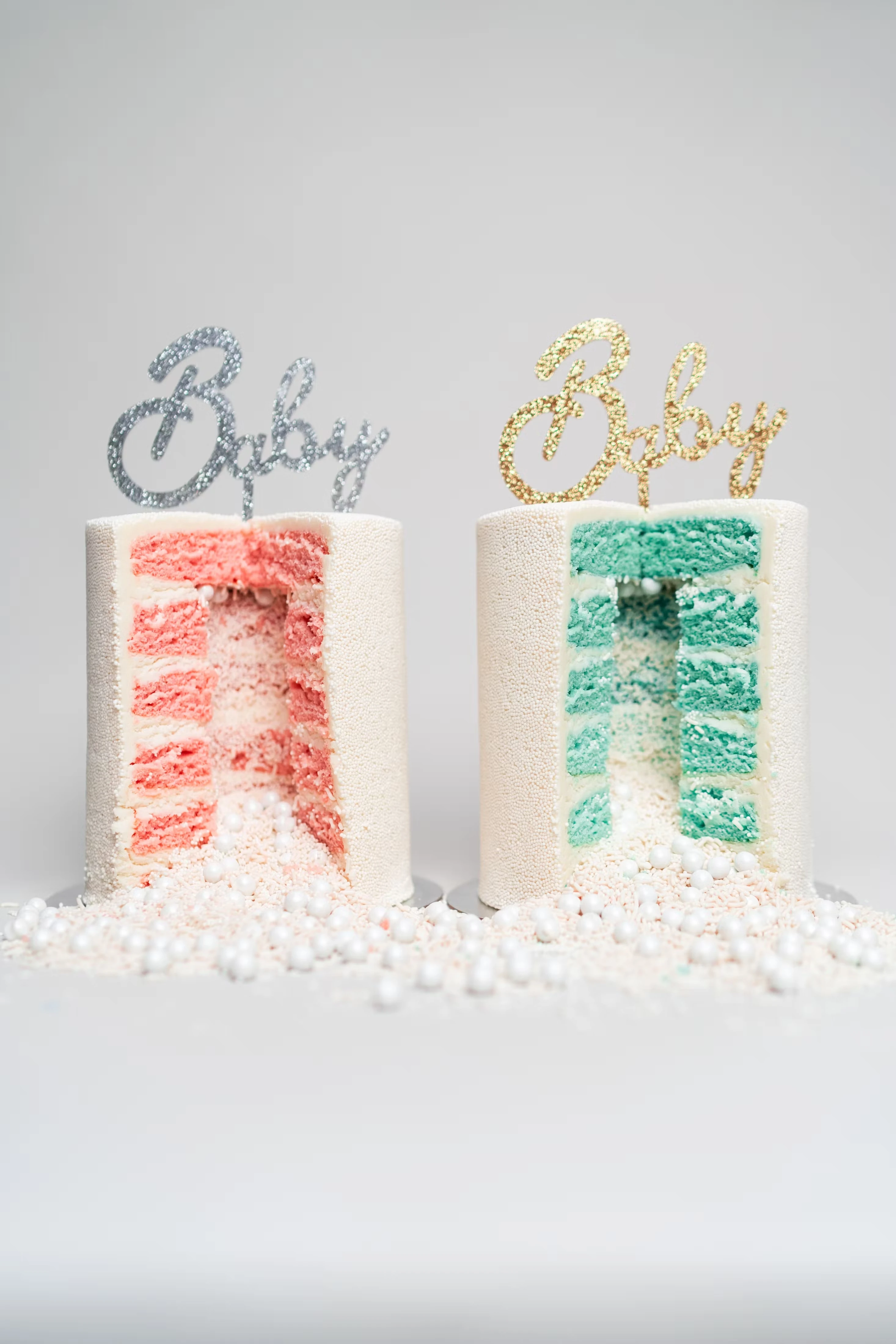 Gender Reveal ExplosionÂ® Cake
