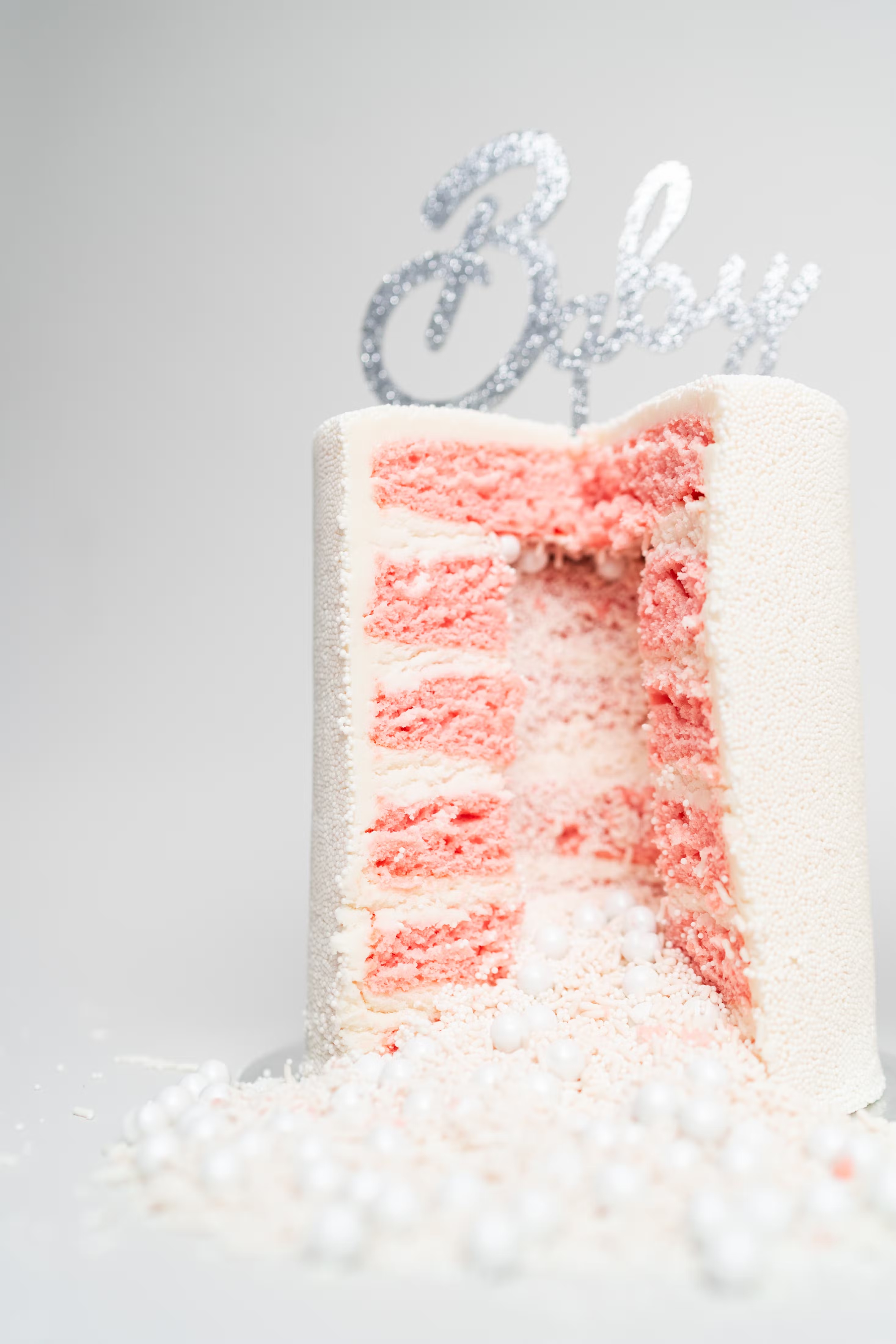 23260-gender-reveal-explosion-cake-1.webp
