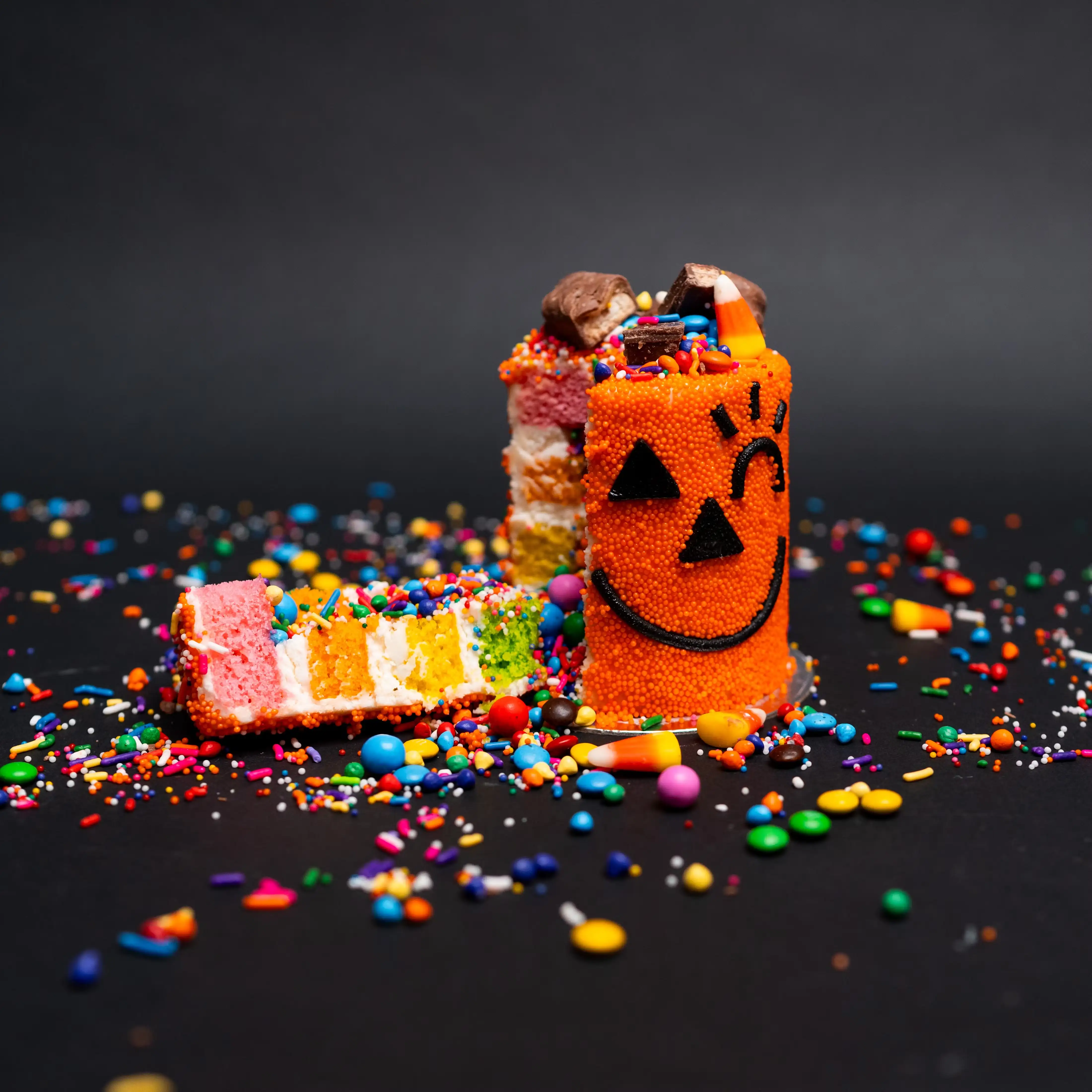 Halloween Mini ExplosionÂ® Cake