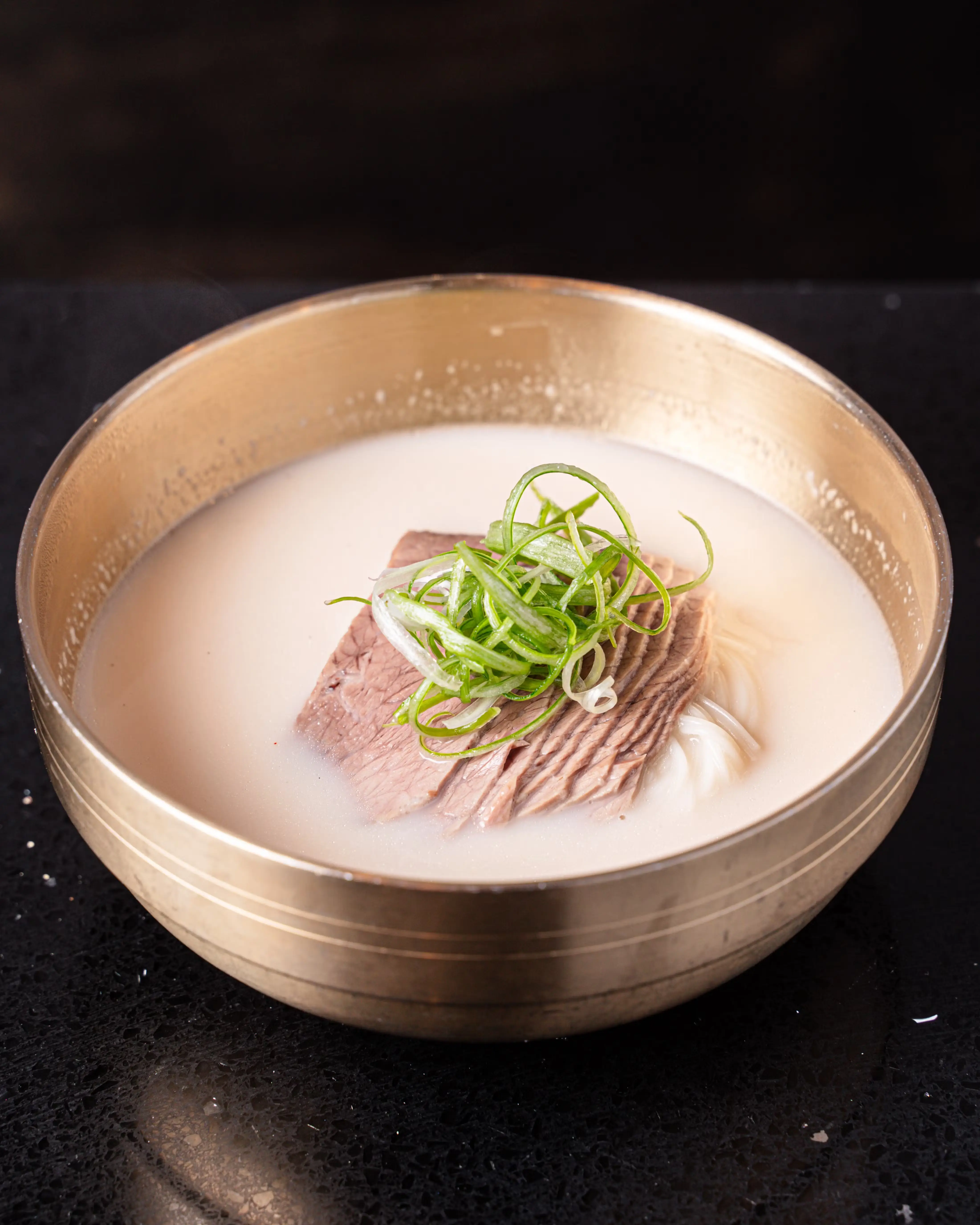 "Seolleong Tang" Ox Bone Soup