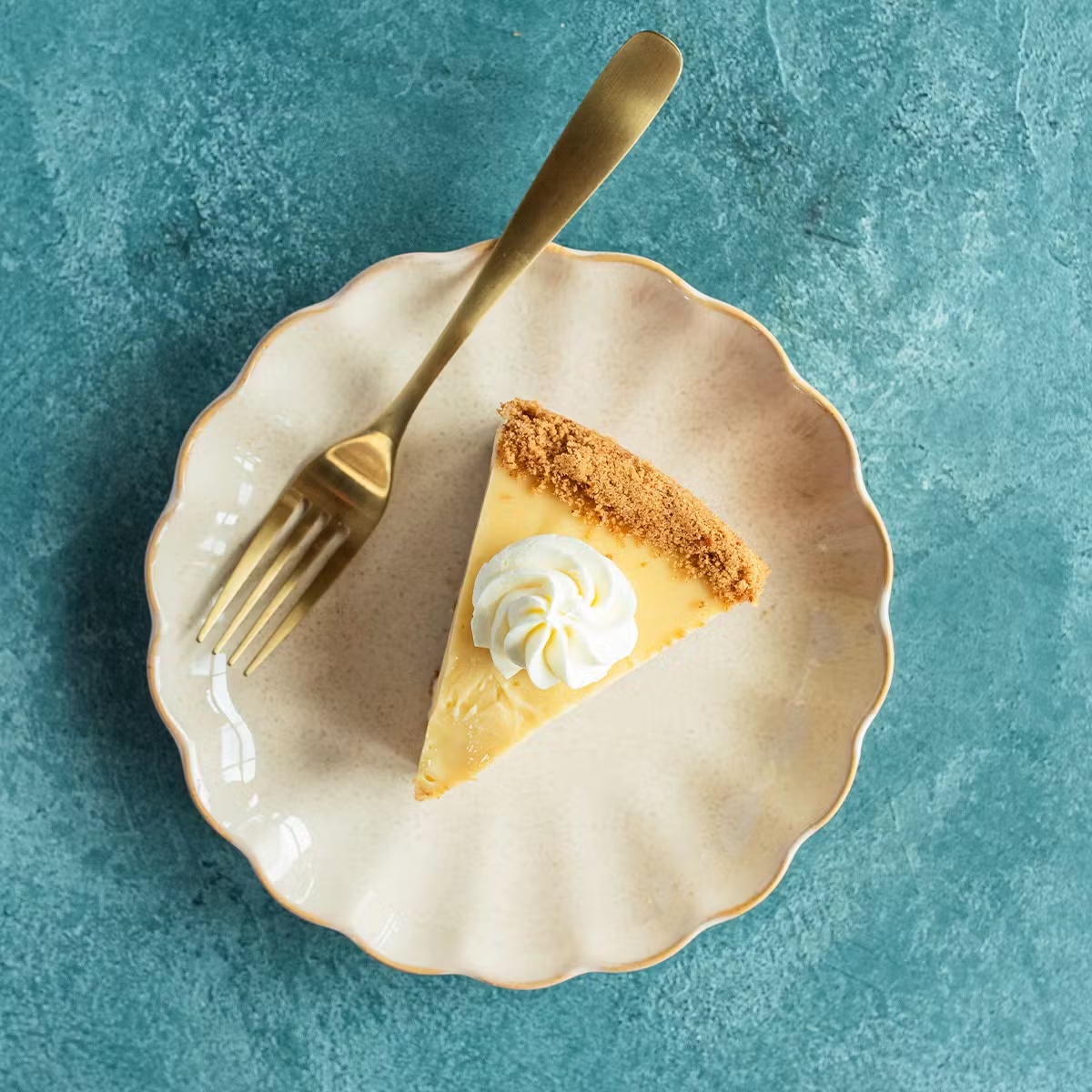 23587-key-lime-pie-1.jpg