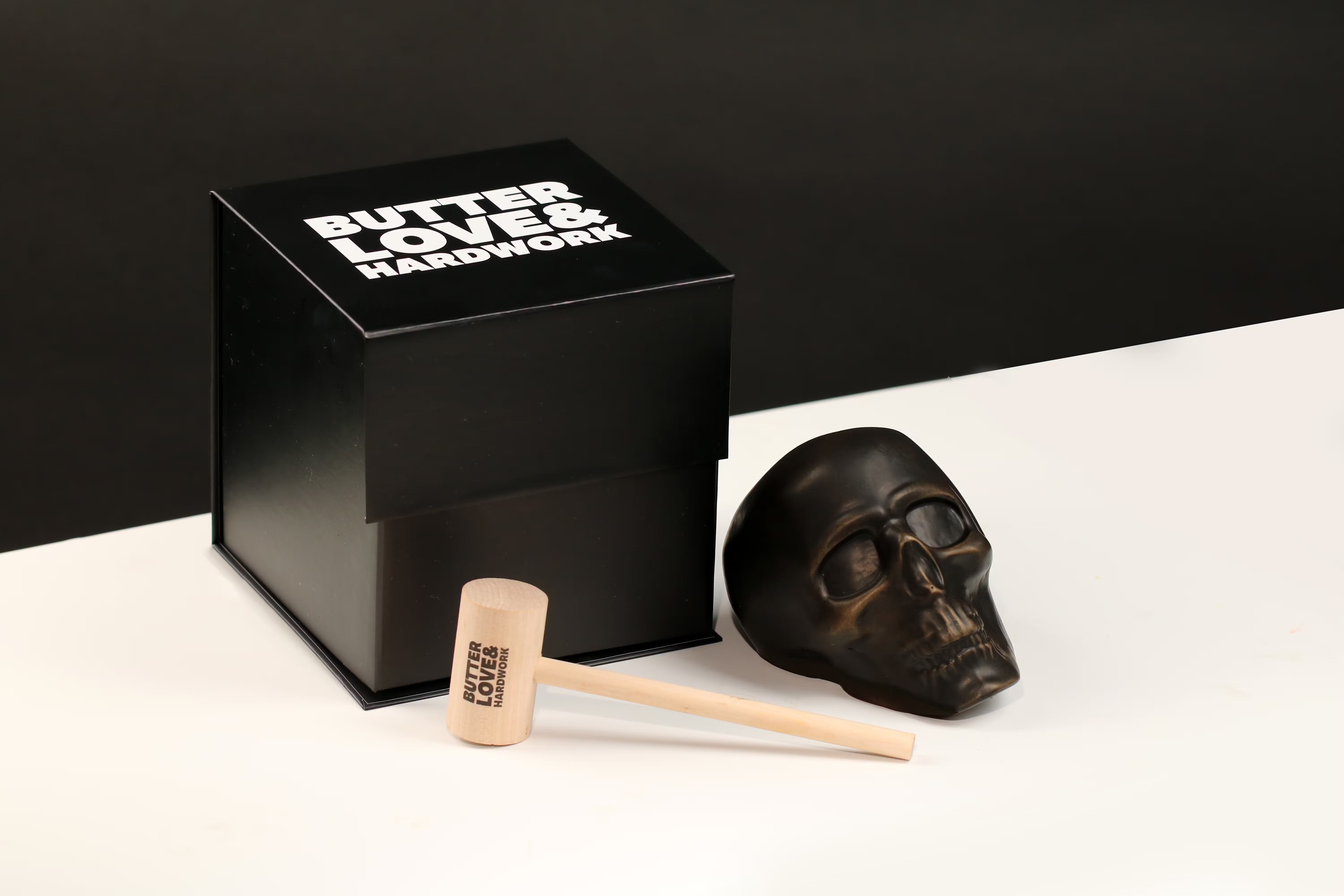 Breakable Chocolate Skull Gift Box