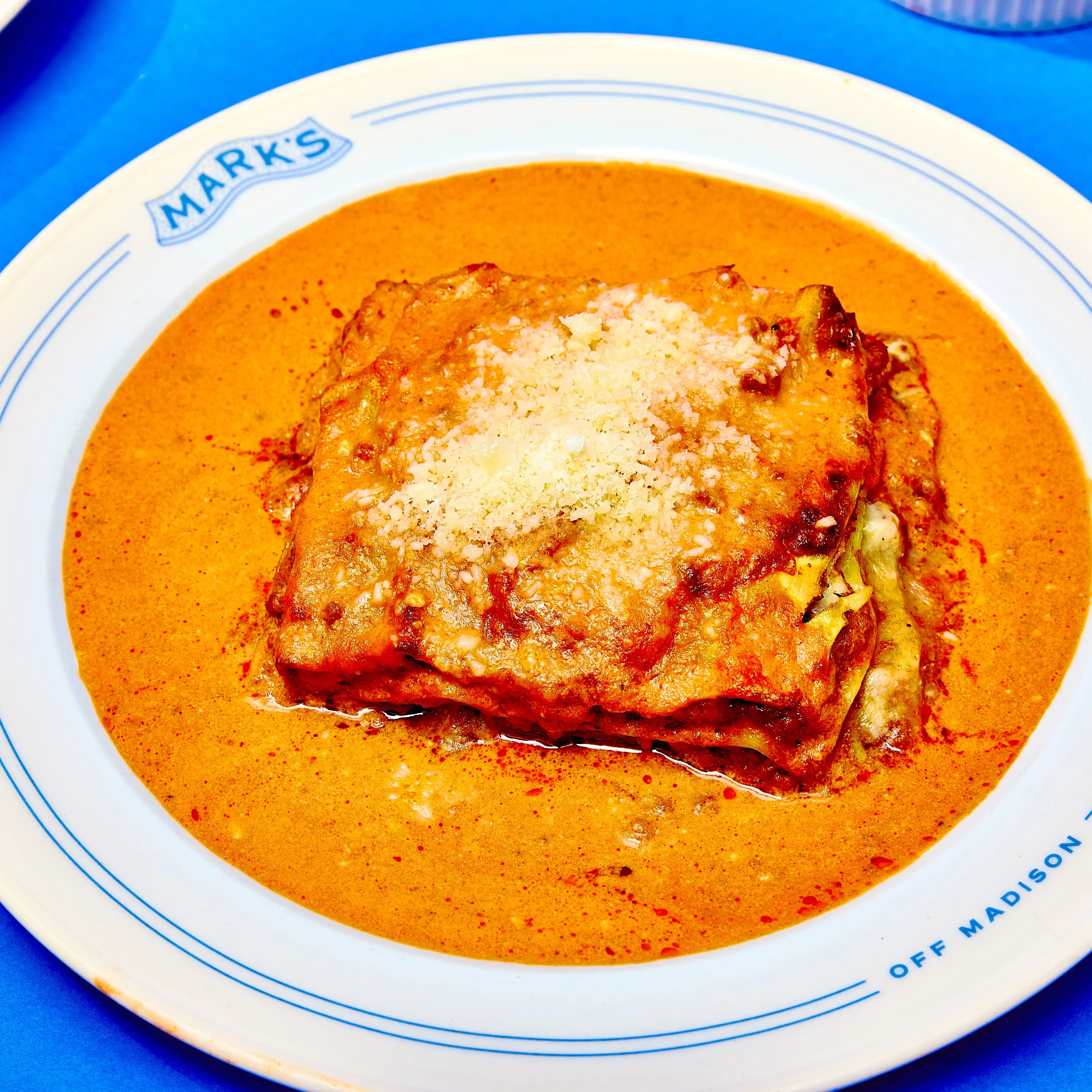 Signature Lasagna Tray for 10-12