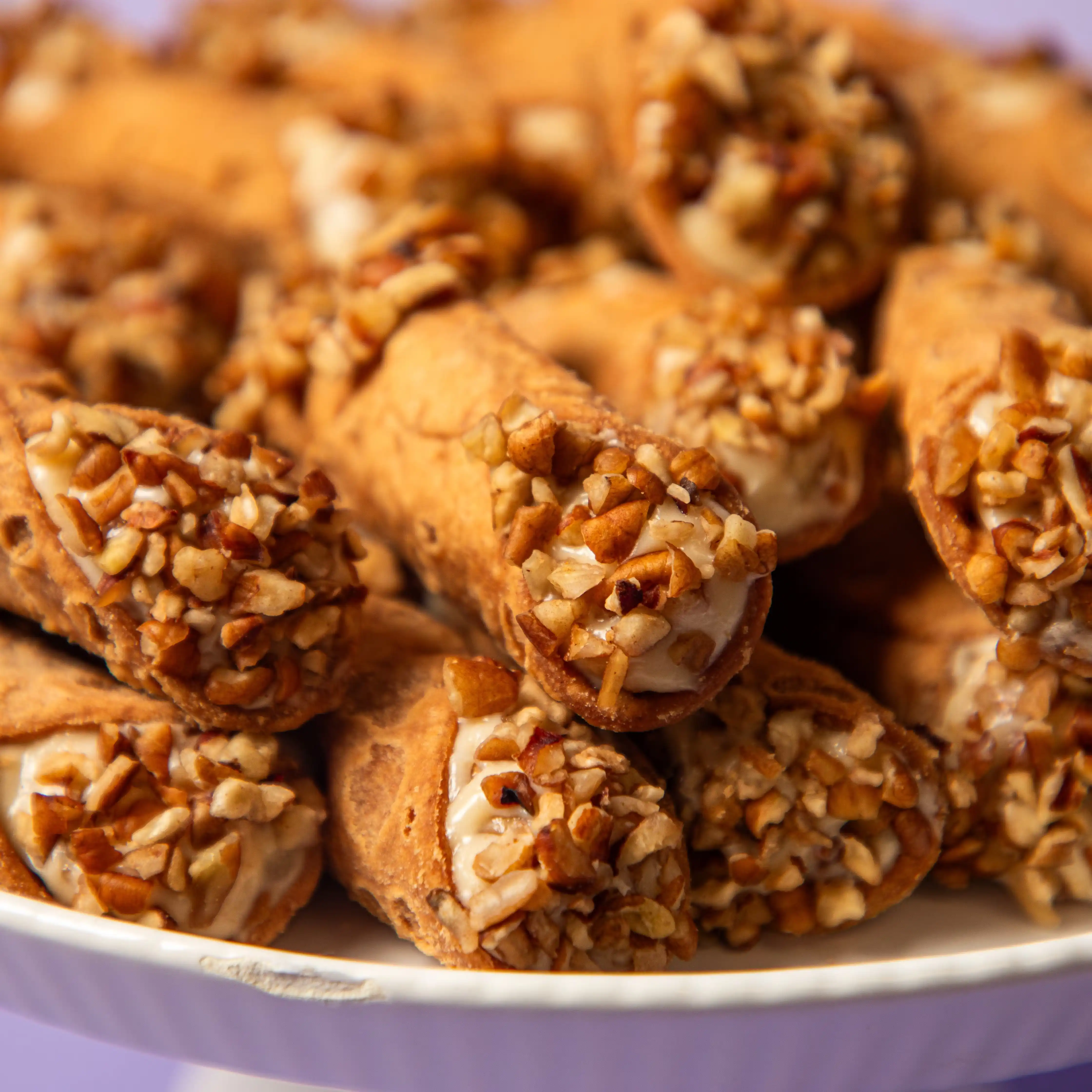 23765–cajunnoli-cajun-cream-cheese-cannoli-24-pack-1.webp