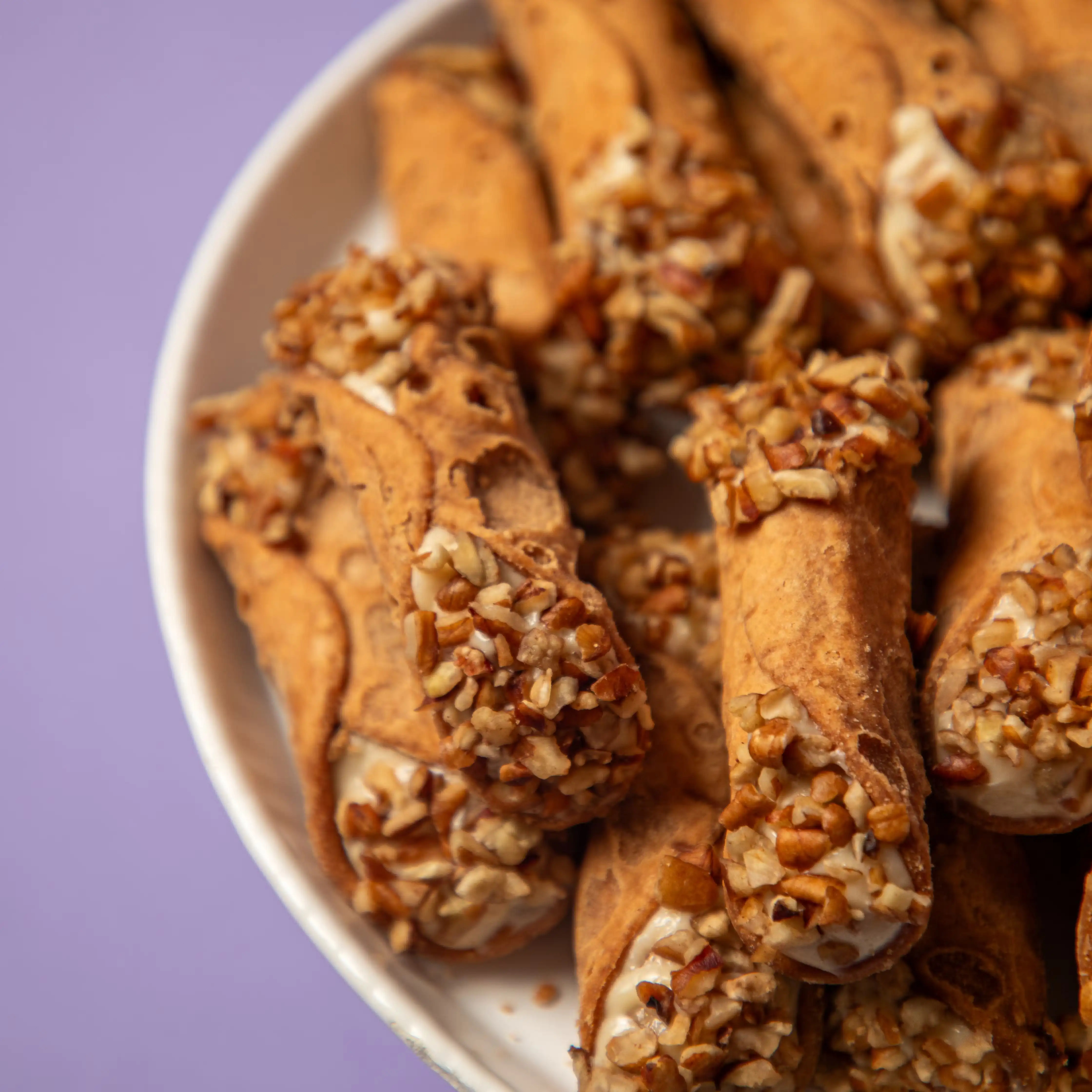 23765–cajunnoli-cajun-cream-cheese-cannoli-24-pack-1.webp