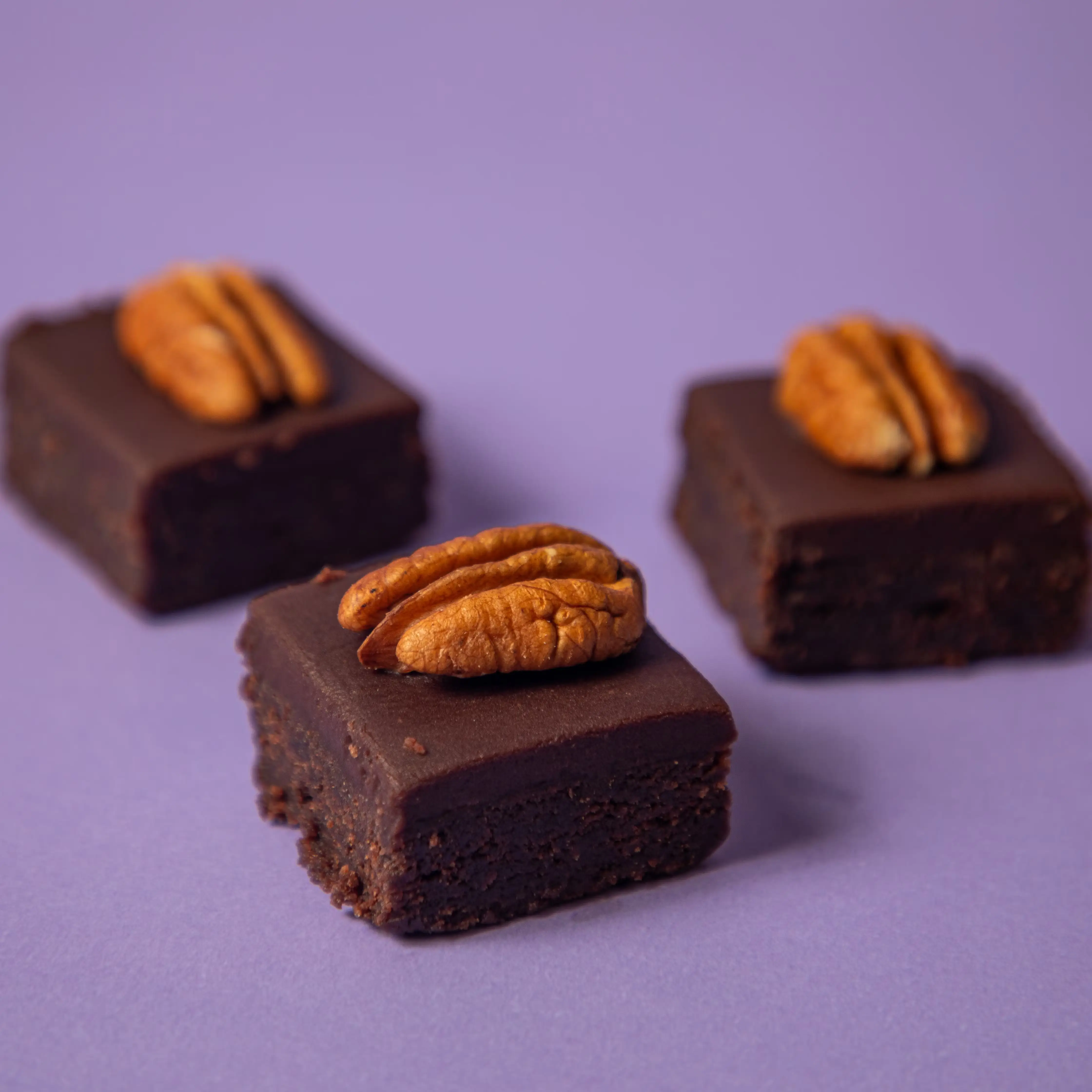 23777-pecan-brownie-petit-fours-1.webp