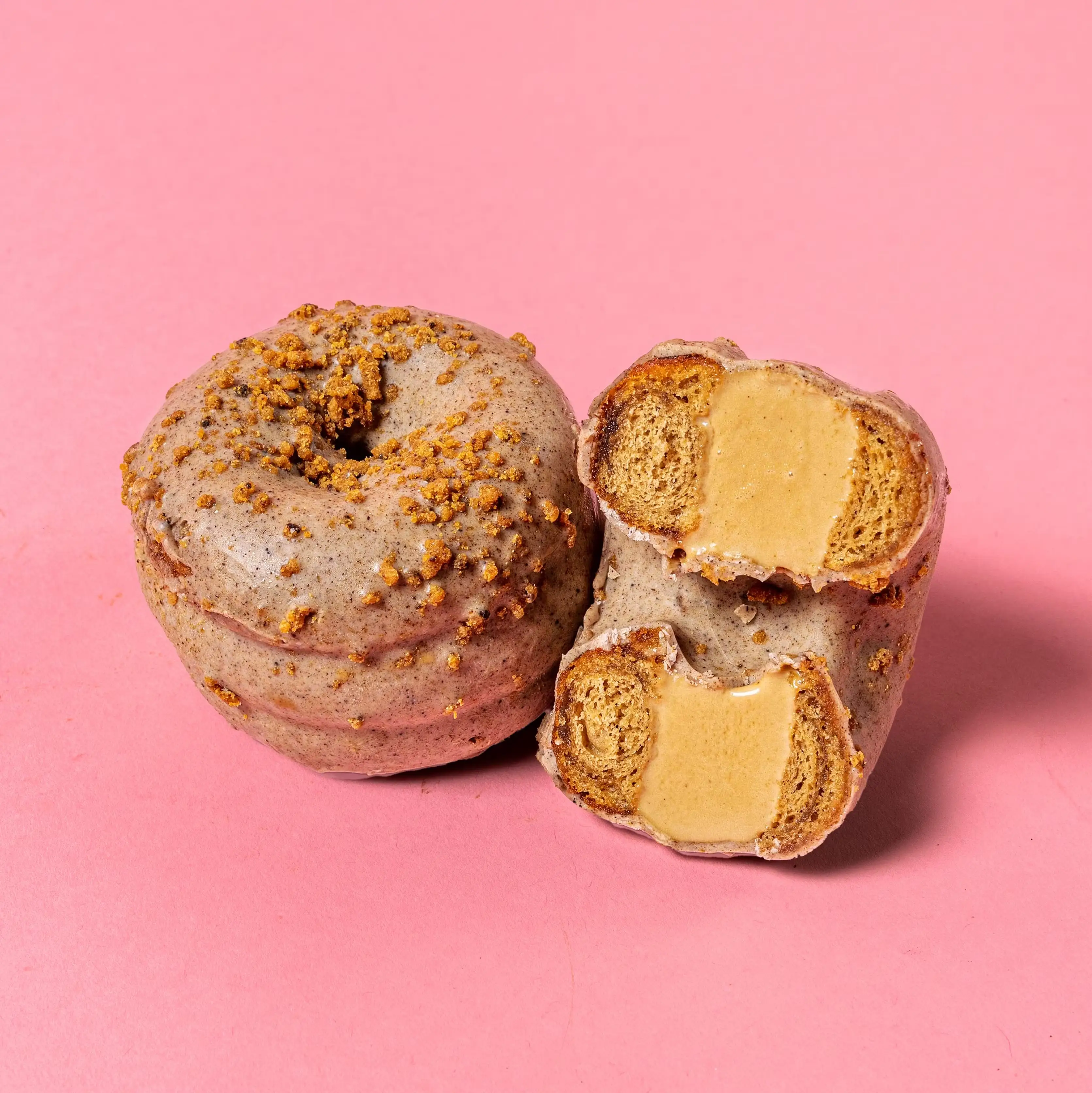 2379–wonder-wheel-cake-doughnut-ice-cream-sandwiches-choose-your-own-6-pack-1.webp