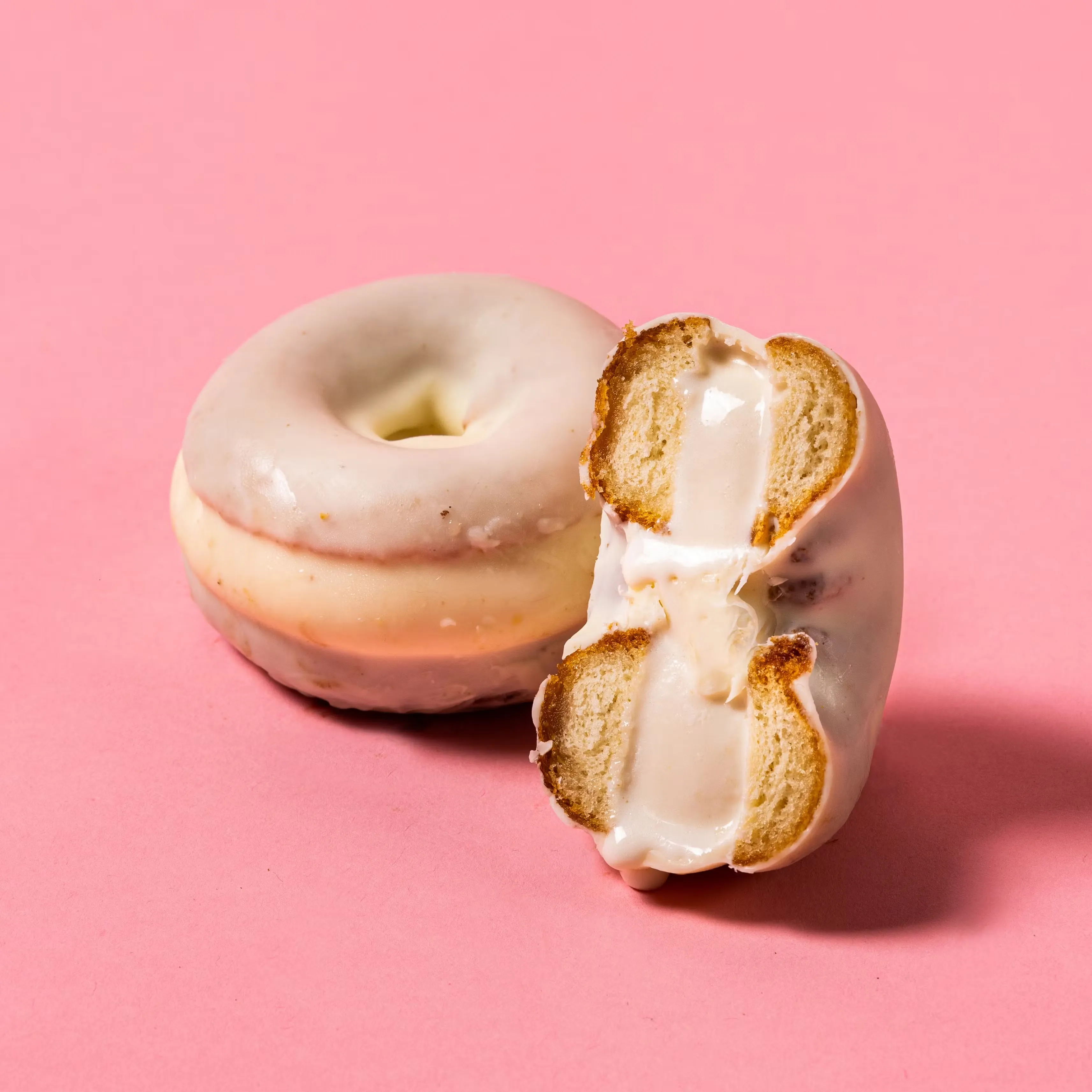 2379–wonder-wheel-cake-doughnut-ice-cream-sandwiches-choose-your-own-6-pack-1.webp
