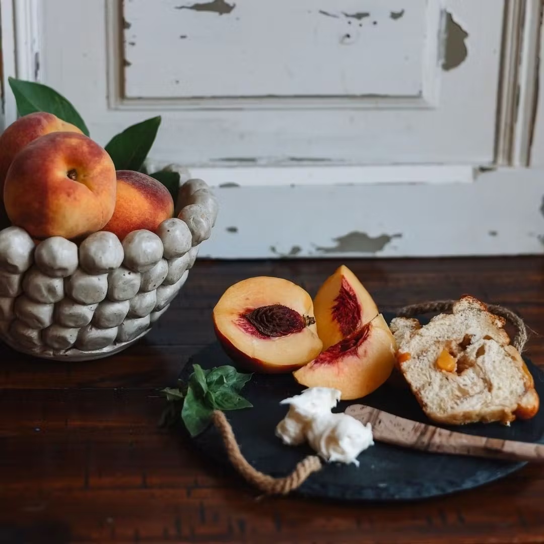 23811-farm-fresh-georgia-peaches-1.jpg