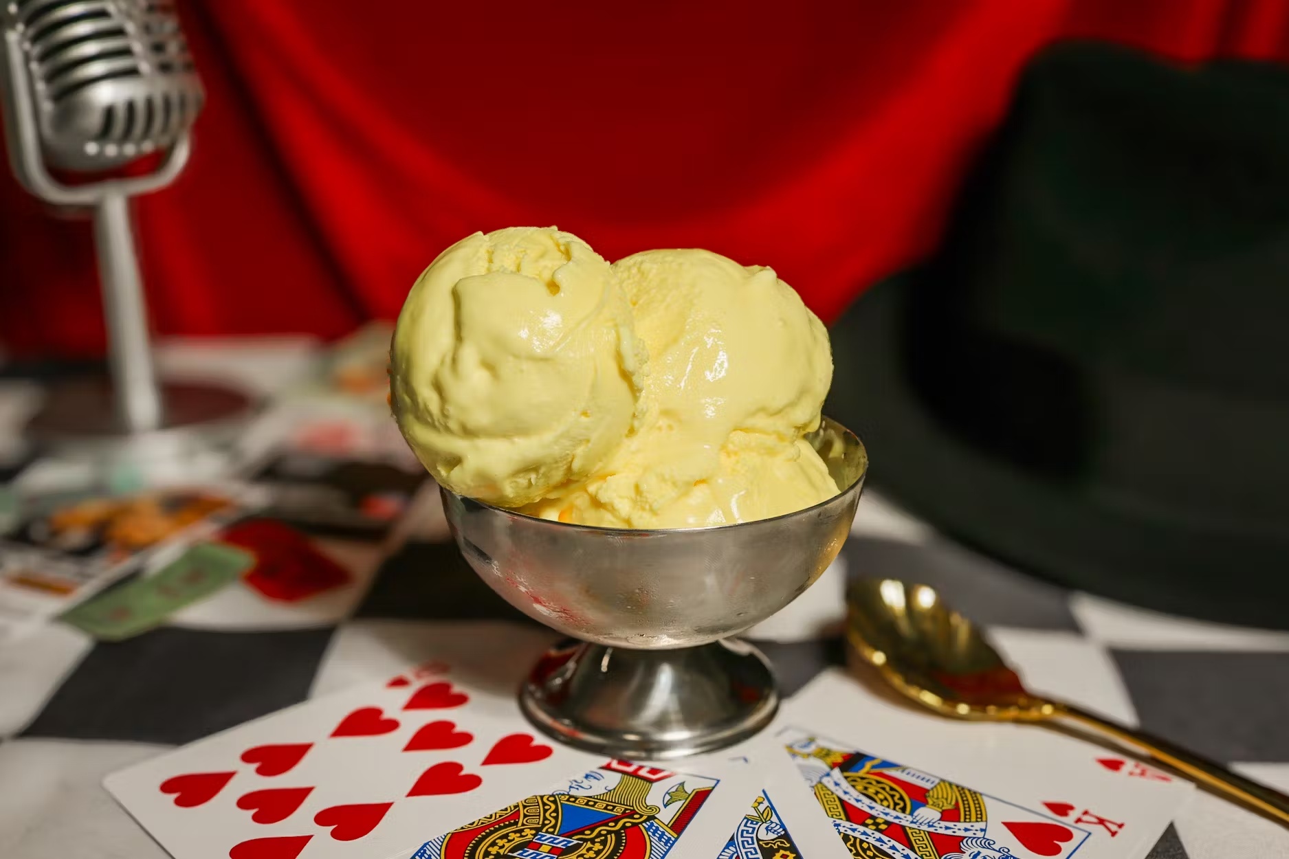 23854–the-golden-age-of-hollywood-assorted-ice-cream-4-pints-1.jpg