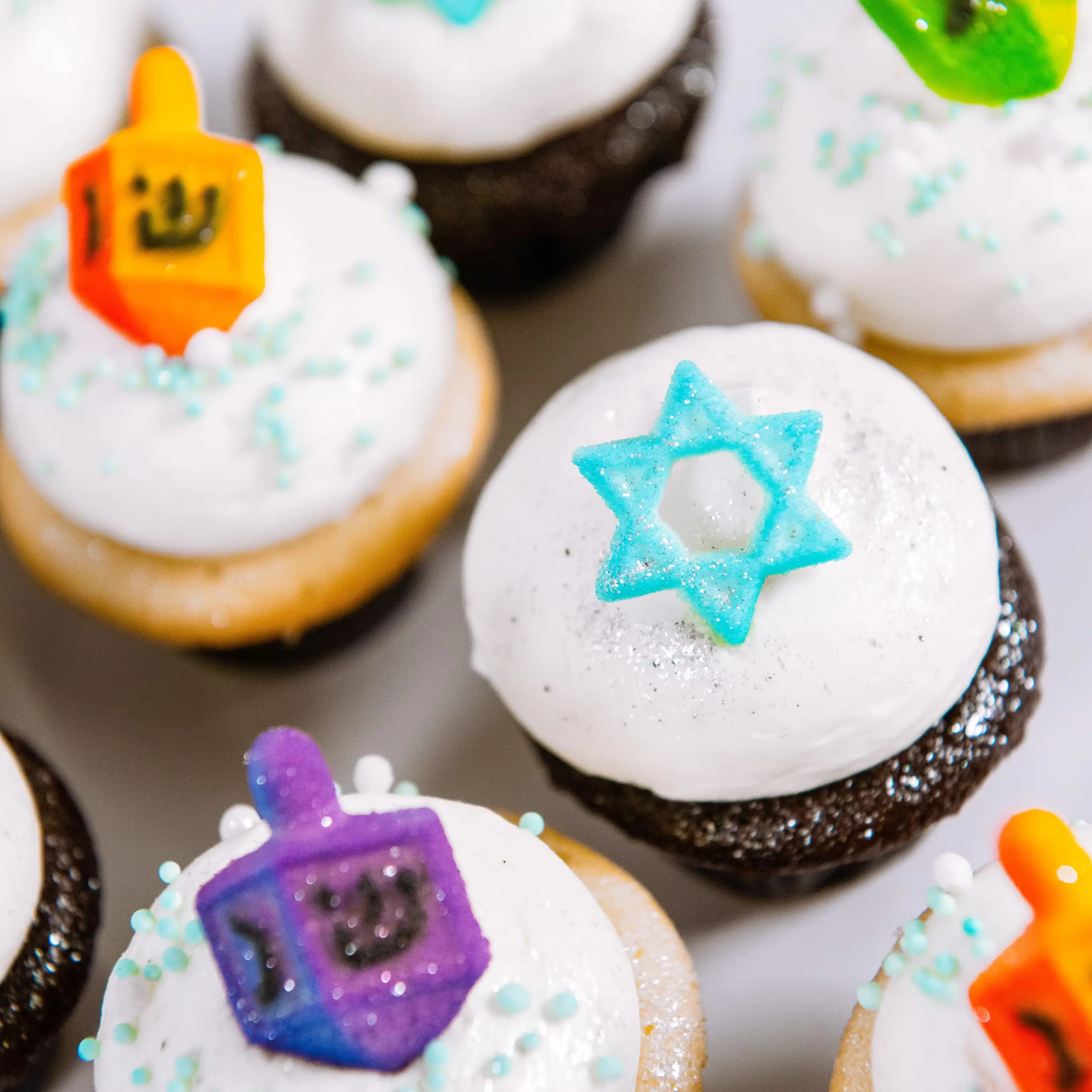 Hanukkah Mini Cupcakes - 12 Pack
