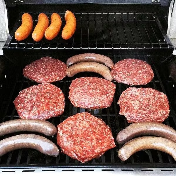 2487-wagyu-burgers-sausages-grill-pack-1.jpg